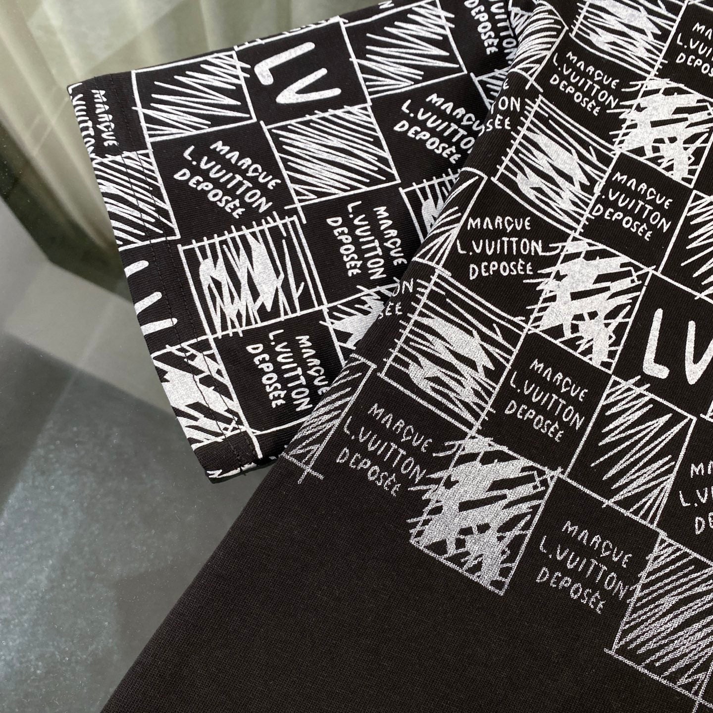 LuxluxHouse Best Quality Clothes T-shirt Louis Vuitton