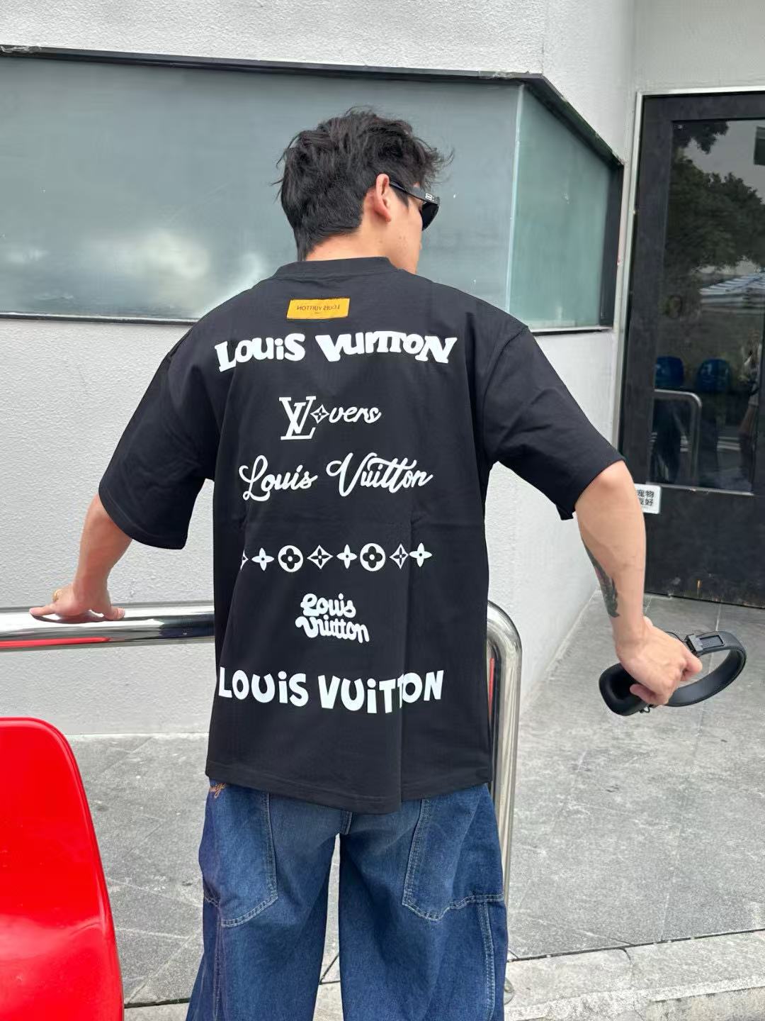 LuxluxHouse Best Quality Clothes T-shirt Louis Vuitton