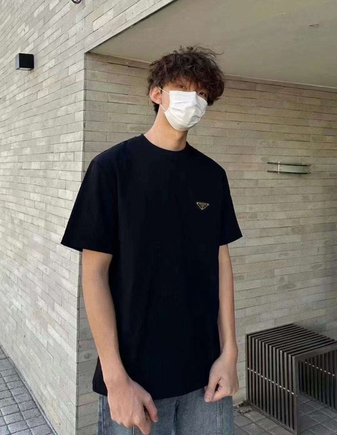 LuxluxHouse Best Quality Clothes T-shirt Prada