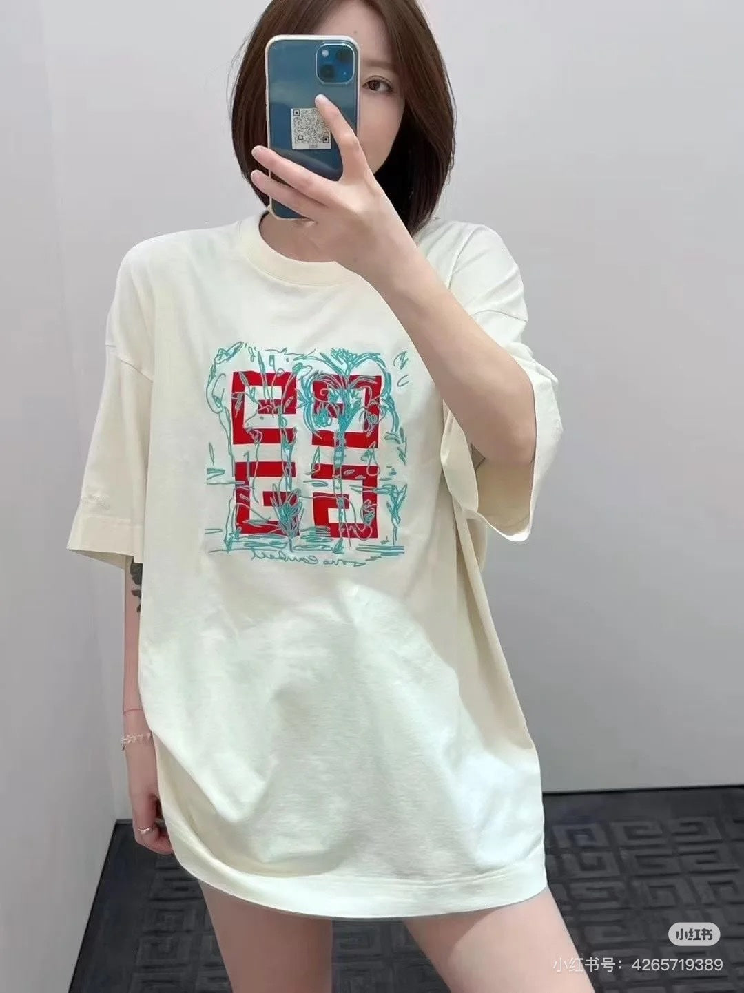 LuxluxHouse Best Quality Clothes Givenchy T-shirt