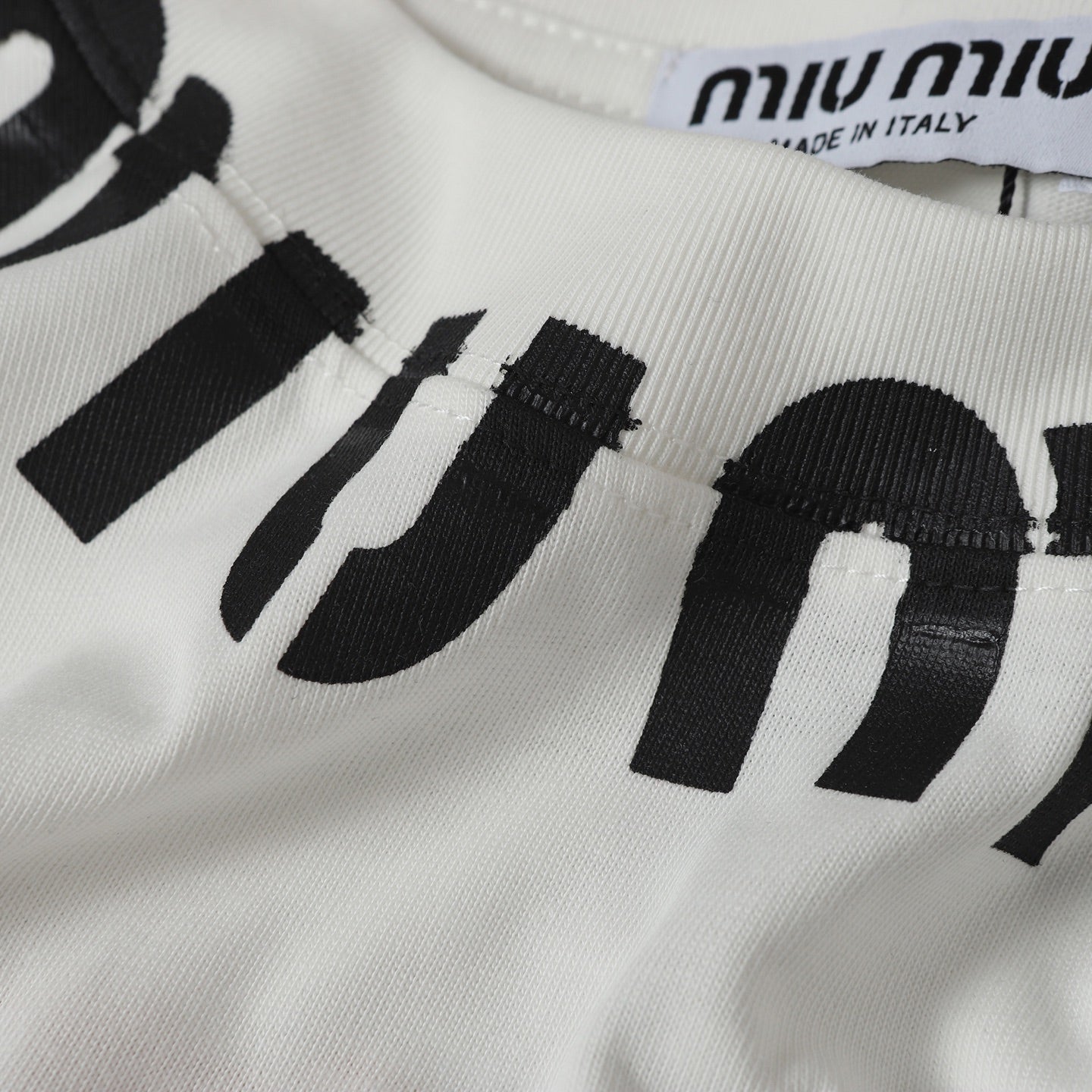 LuxluxHouse Best Quality Clothes Miu Miu T-shirt