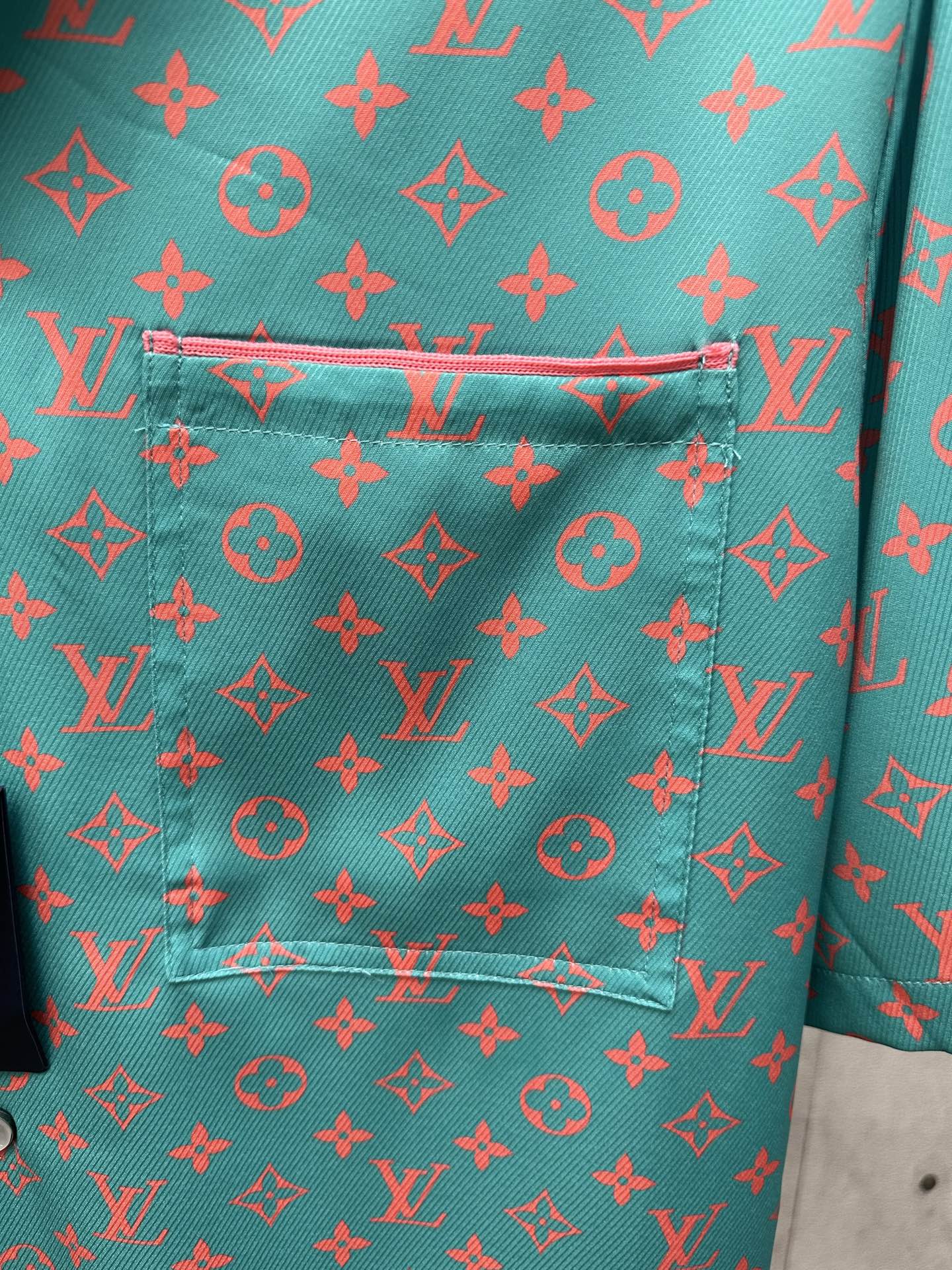 LuxluxHouse Best Quality Clothes Shirts&Polo Louis Vuitton