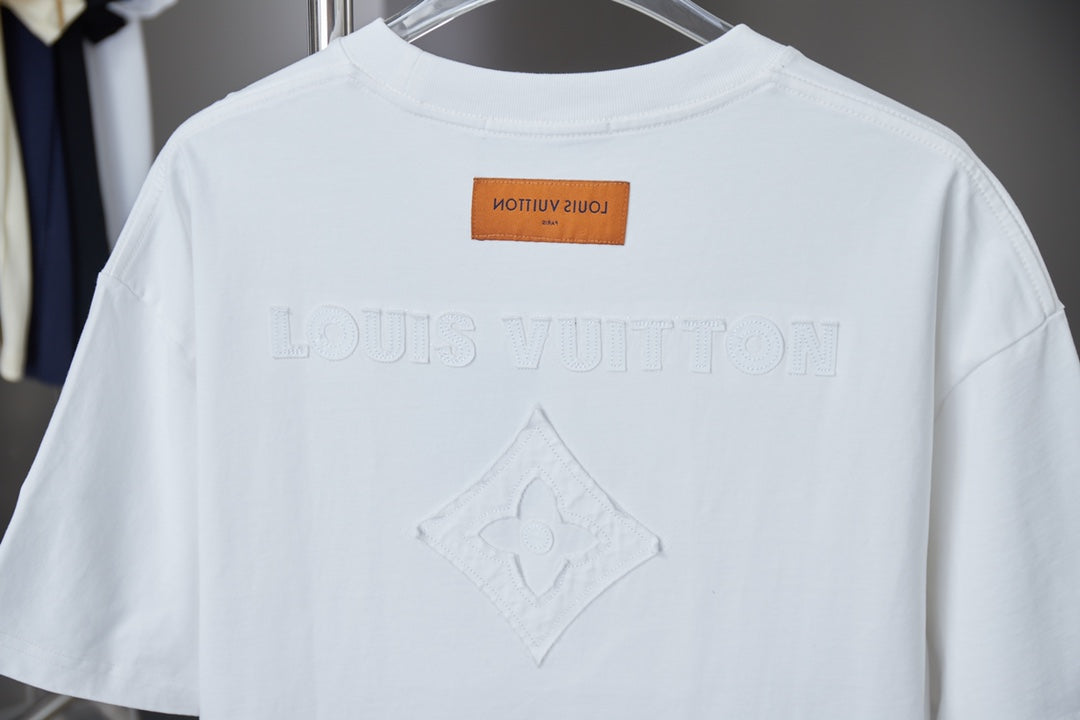 LuxluxHouse Best Quality Clothes T-shirt Louis Vuitton