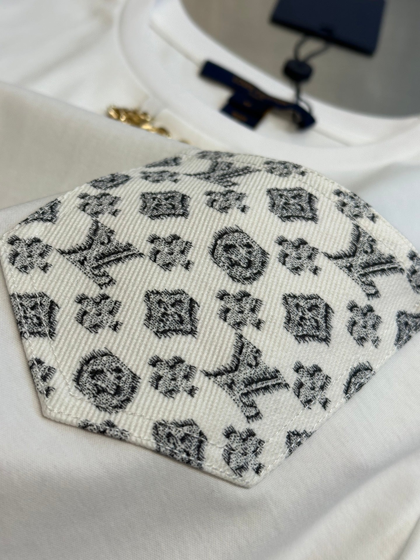 LuxluxHouse Best Quality Clothes T-shirt Louis Vuitton