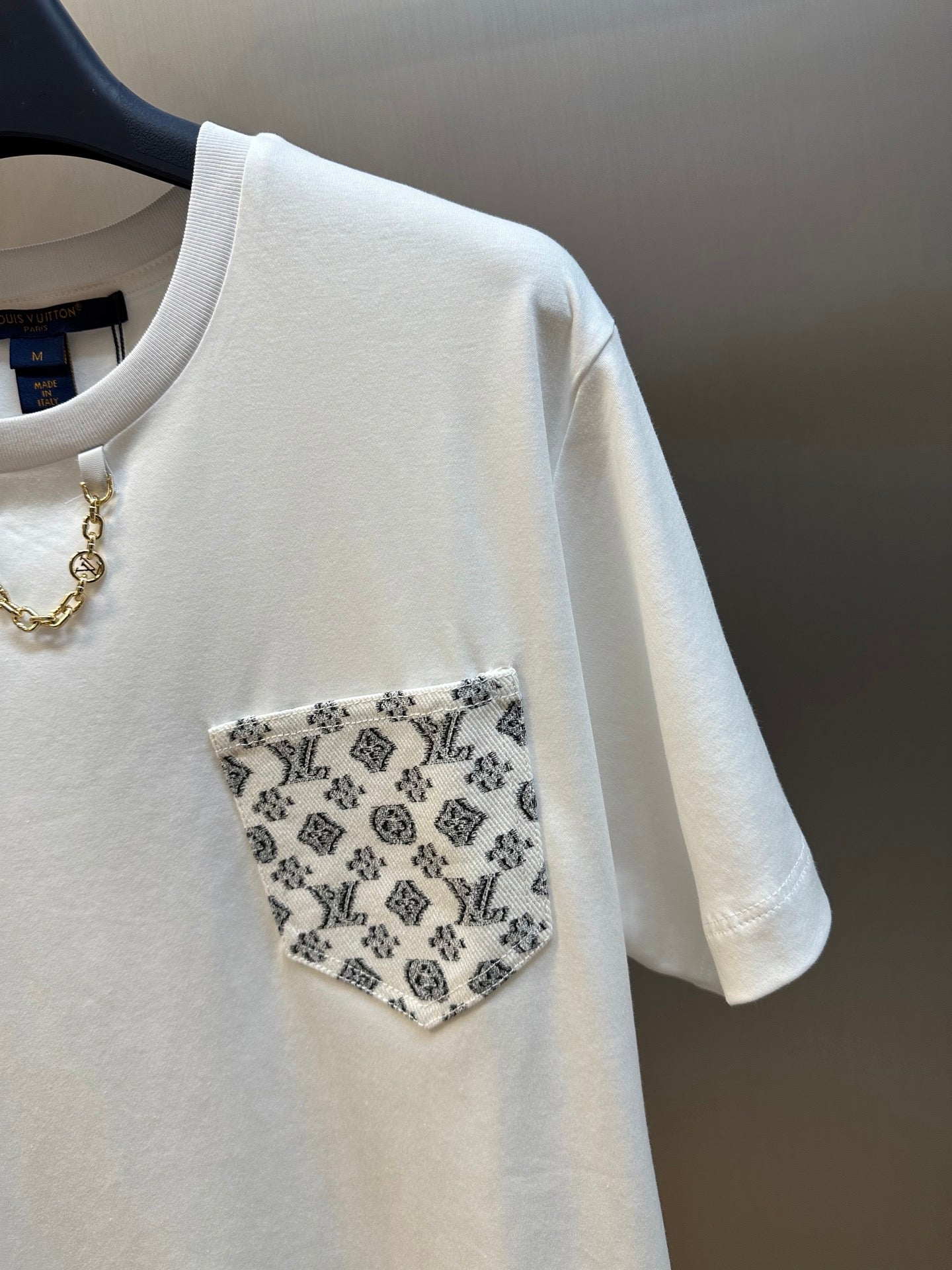 LuxluxHouse Best Quality Clothes T-shirt Louis Vuitton