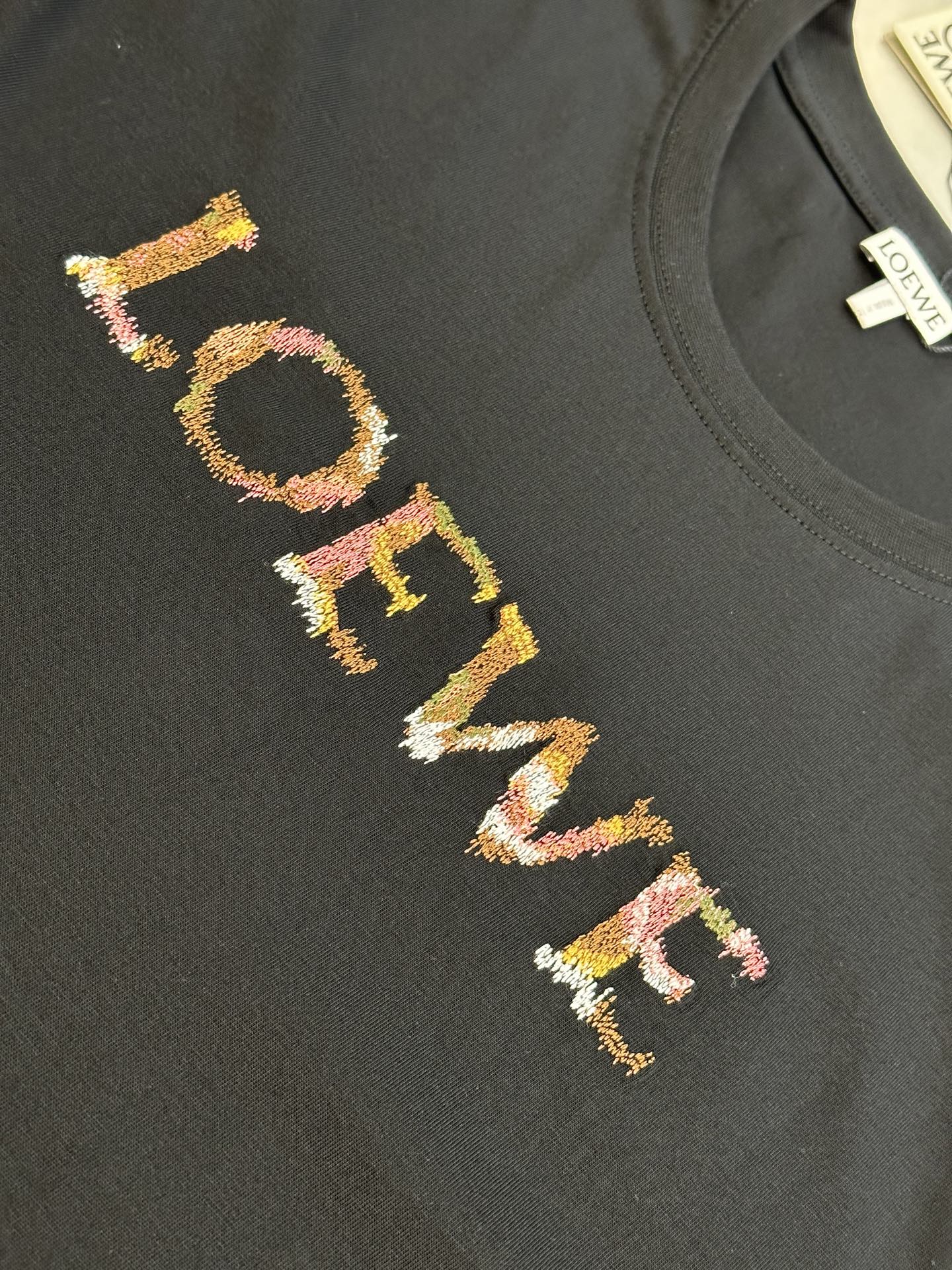 LuxluxHouse Best Quality Clothes T-shirt Loewe