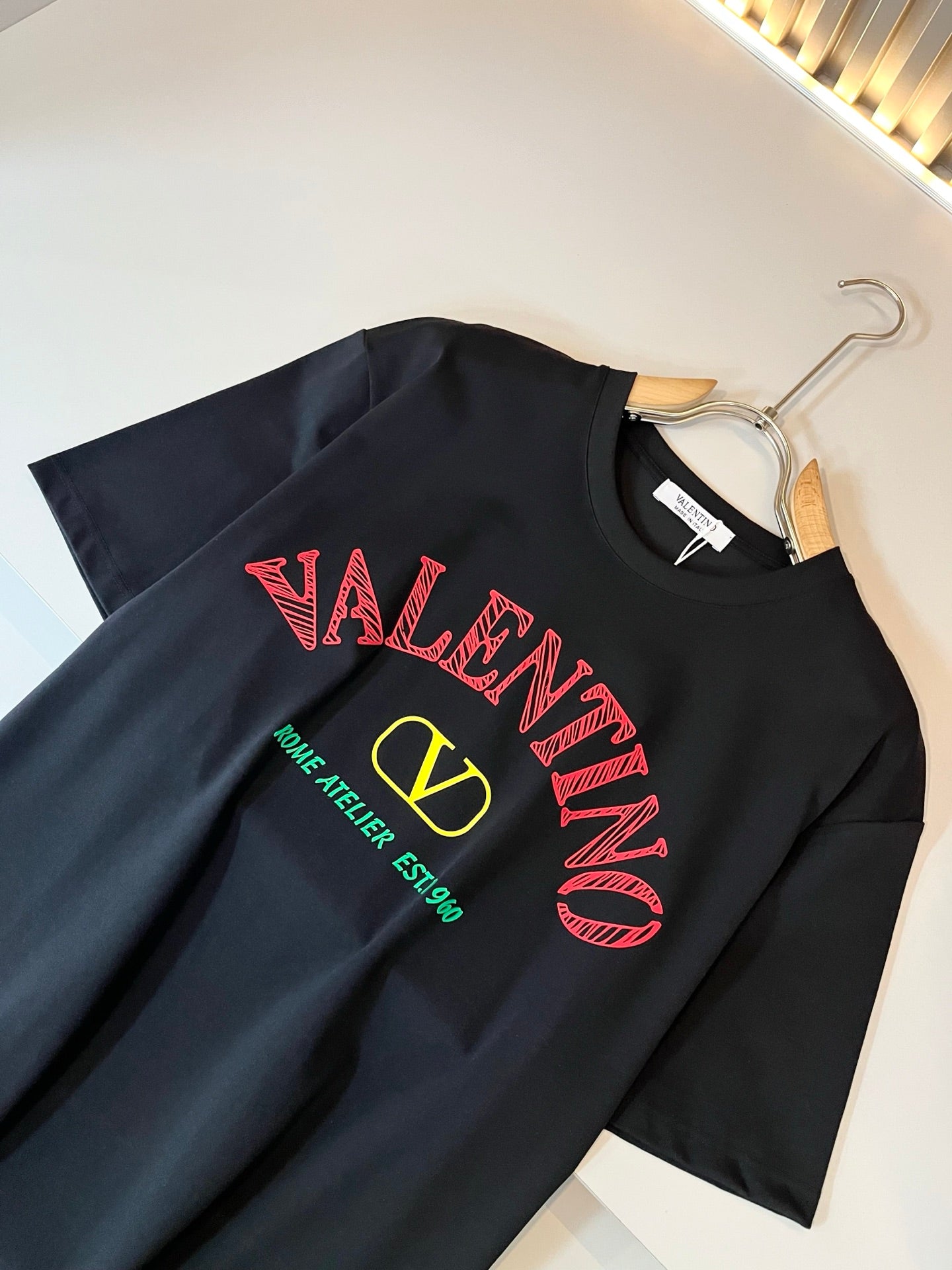 LuxluxHouse Best Quality Clothes Valentino T-shirt