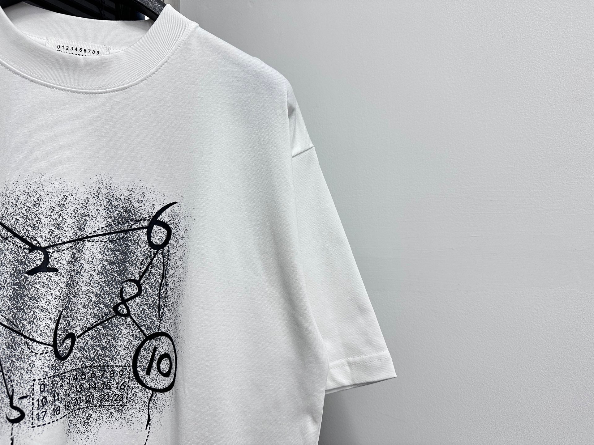 LuxluxHouse Best Quality Clothes T-shirt Chanel & Maison Margiela