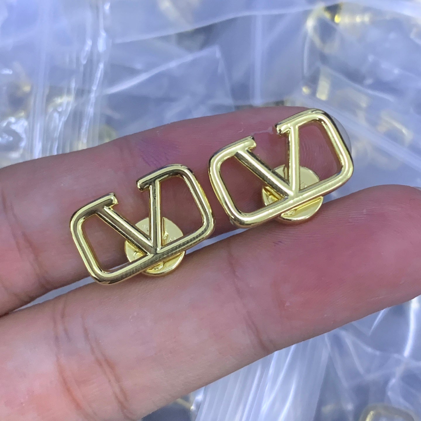 LuxluxHouse Low Price And High Quality Accessories Valentino