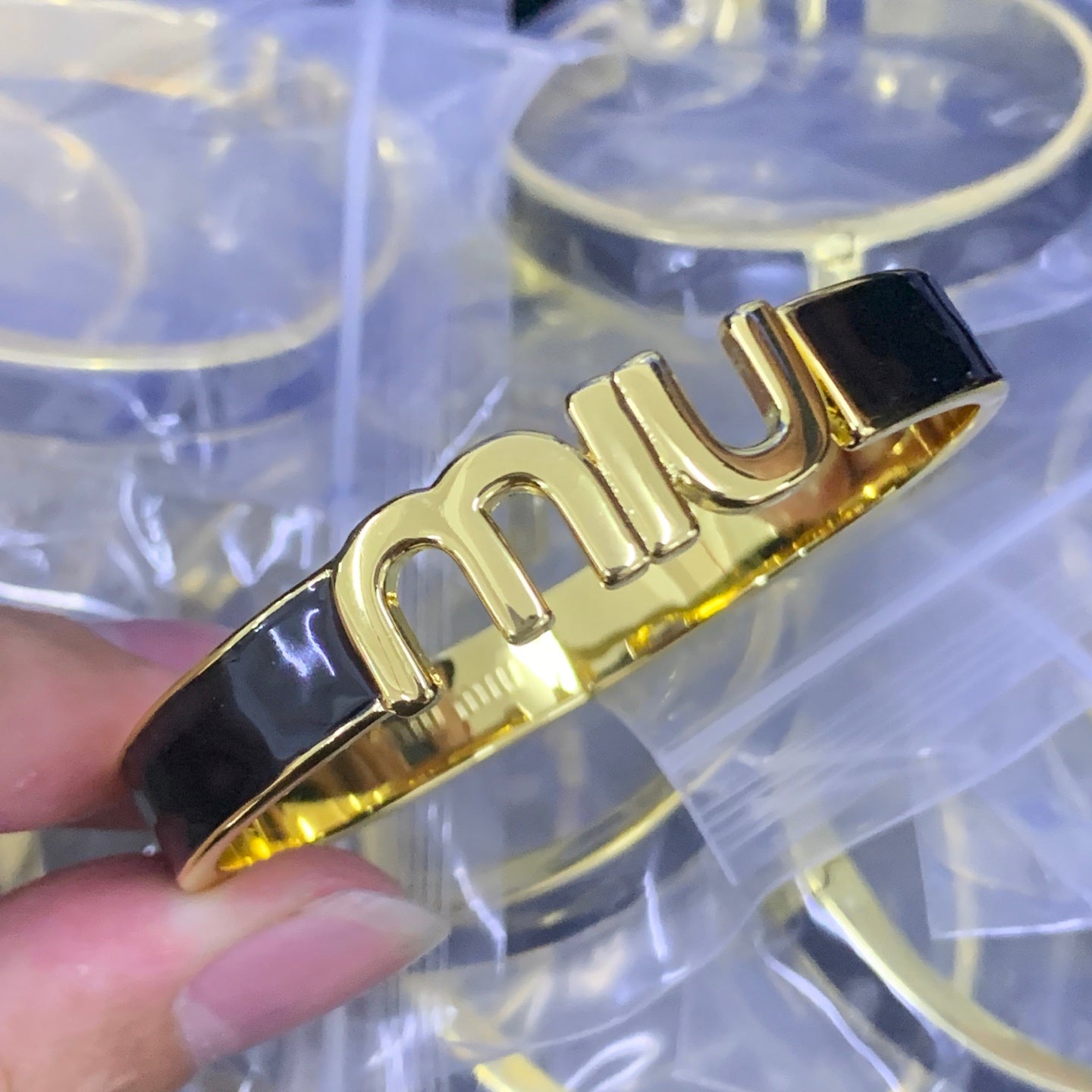 LuxluxHouse Low Price And High Quality Accessories Miu Miu