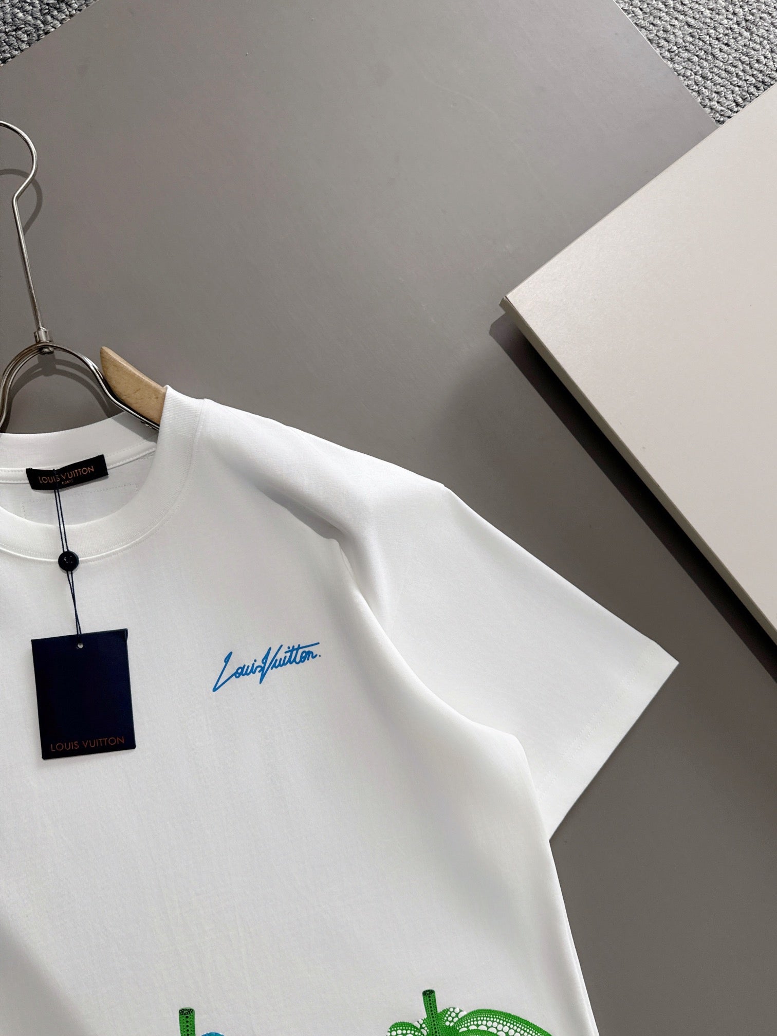 LuxluxHouse Best Quality Clothes T-shirt Louis Vuitton