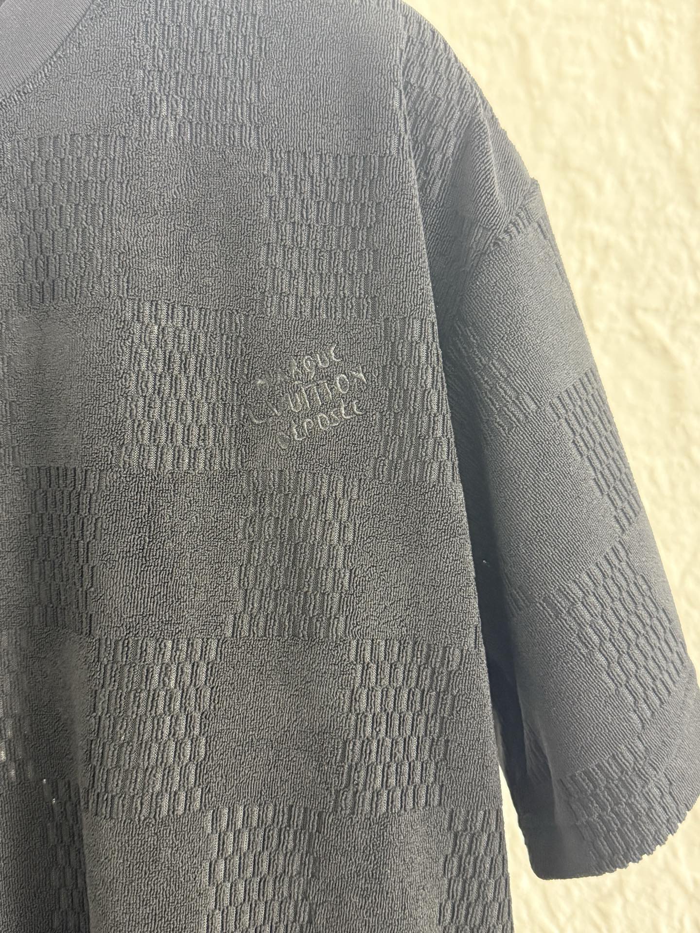 LuxluxHouse Best Quality Clothes T-shirt Louis Vuitton