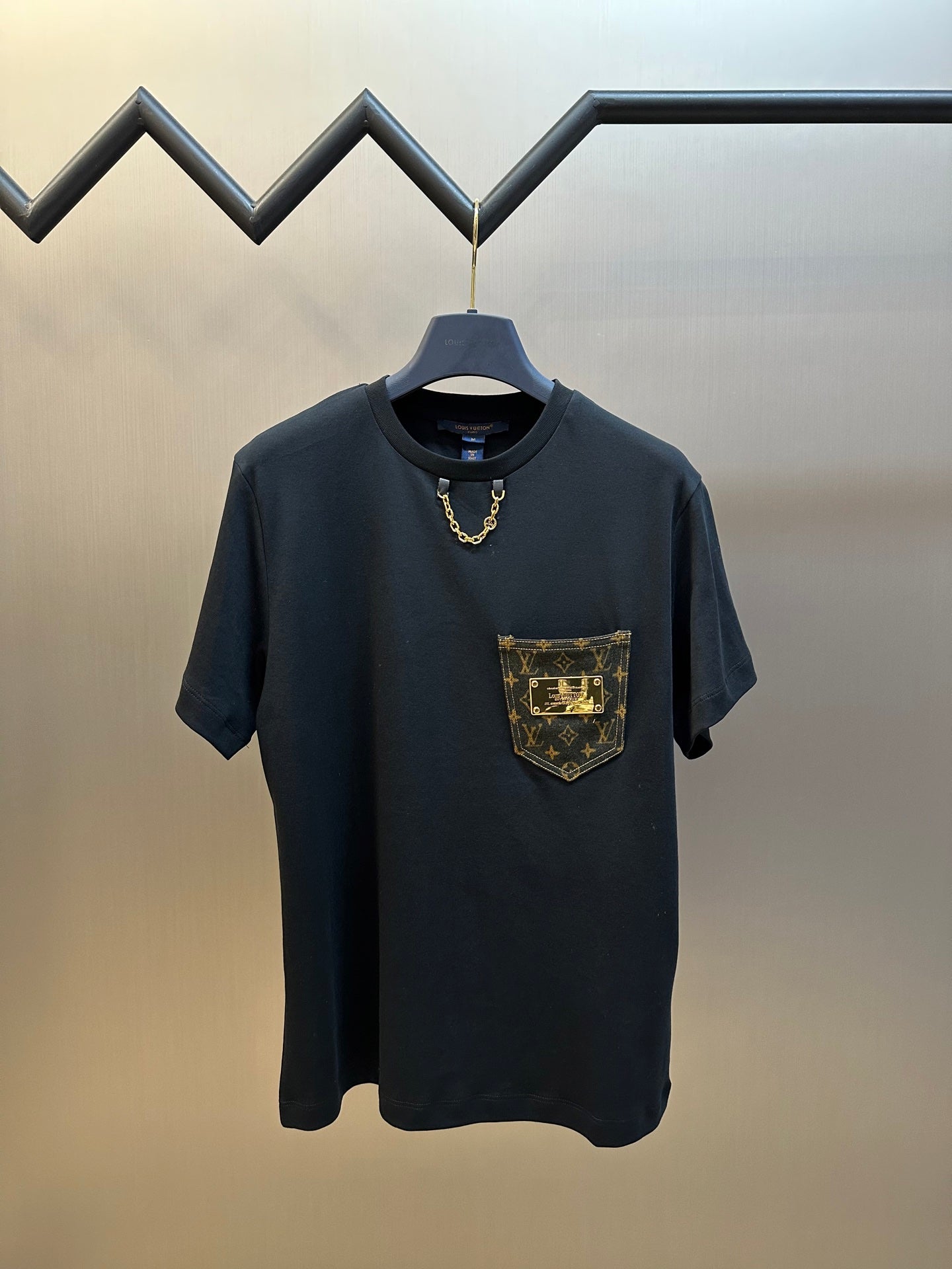 LuxluxHouse Best Quality Clothes T-shirt Louis Vuitton