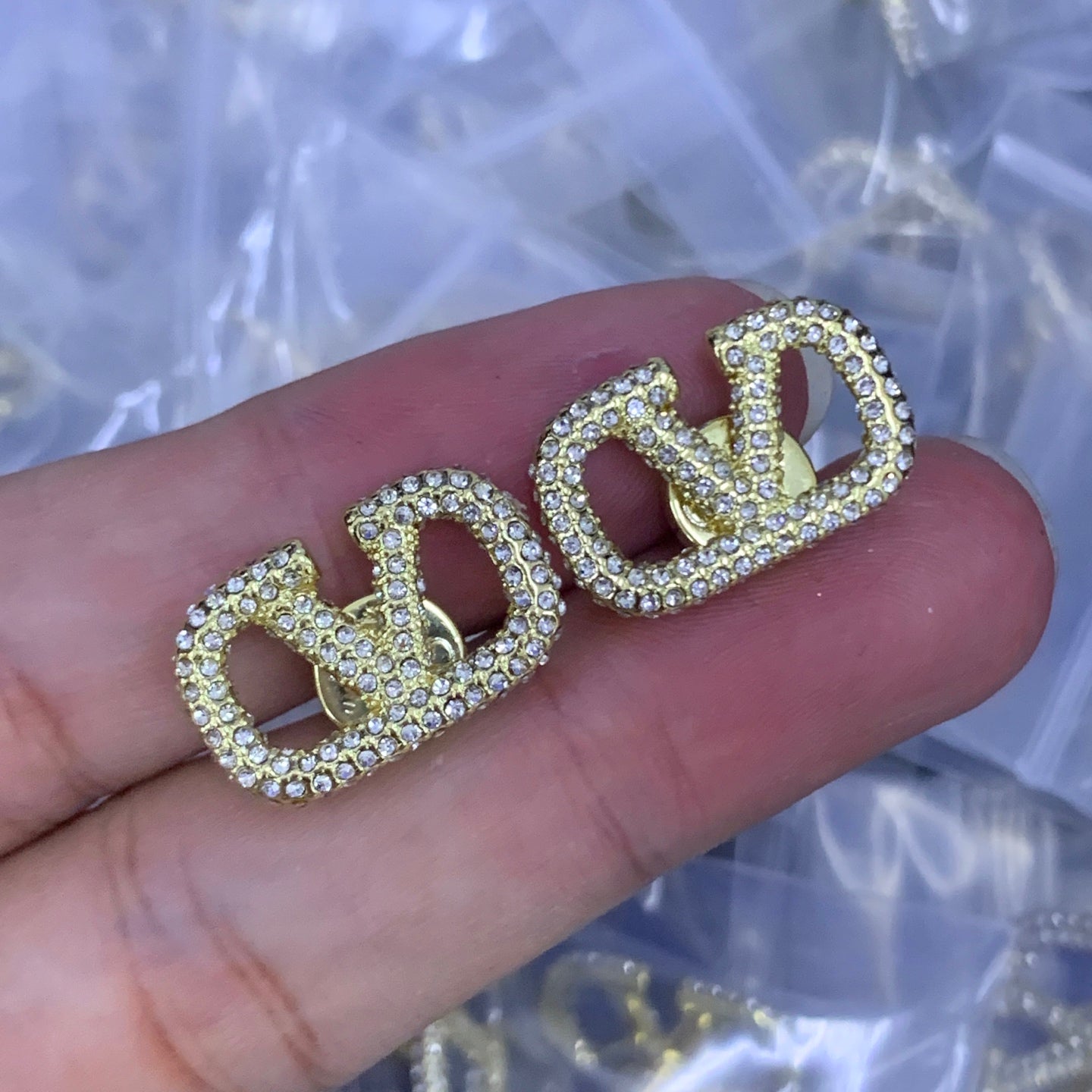 LuxluxHouse Low Price And High Quality Accessories Valentino