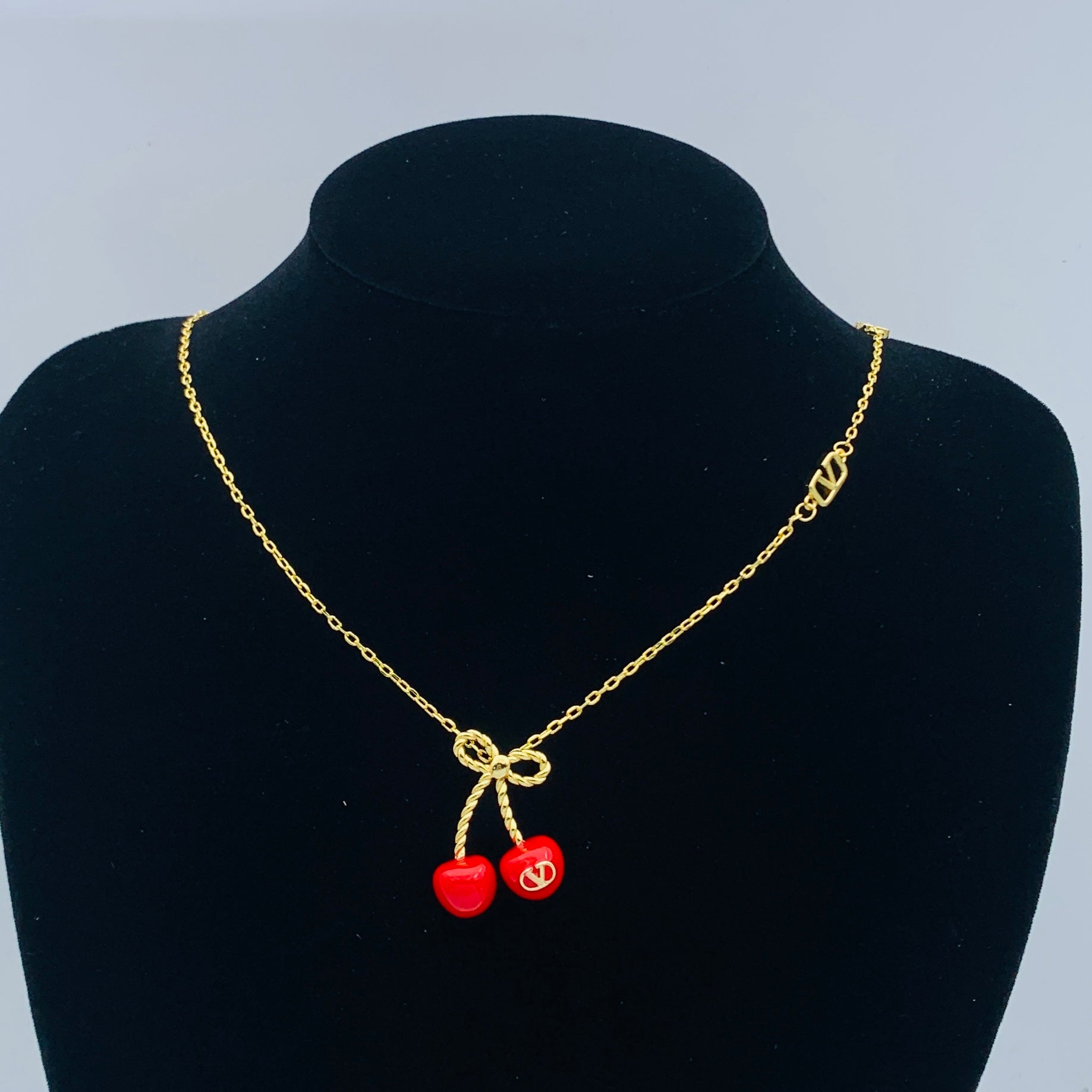 LuxluxHouse Low Price And High Quality Accessories Valentino