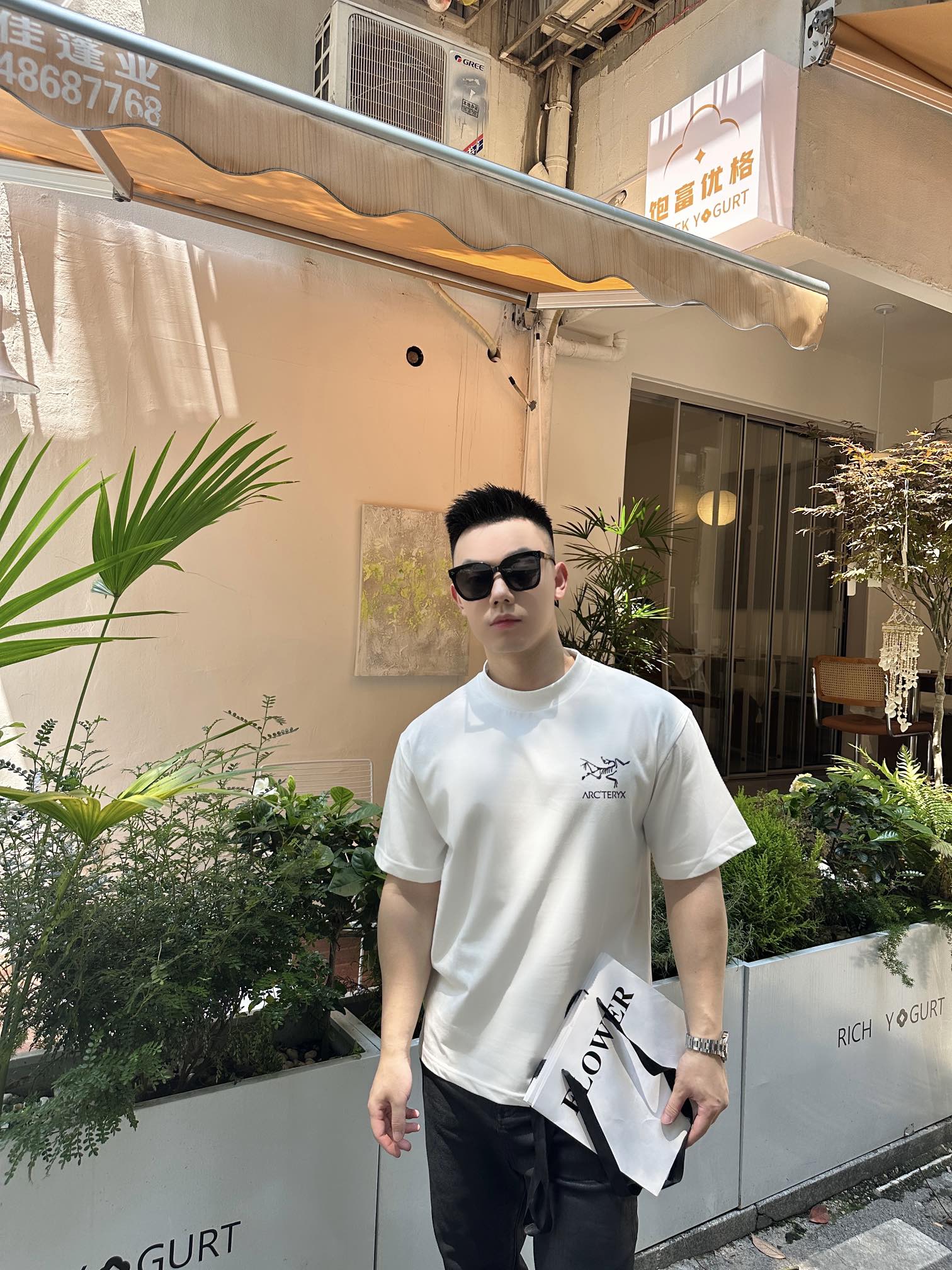 LuxluxHouse Best Quality Clothes T-shirt Arcteryx