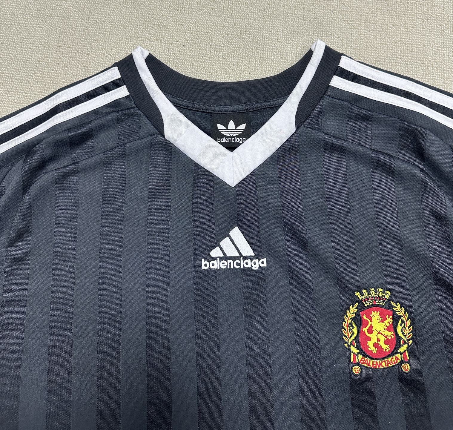 LuxluxHouse Best Quality Clothes Balenciaga T-shirt