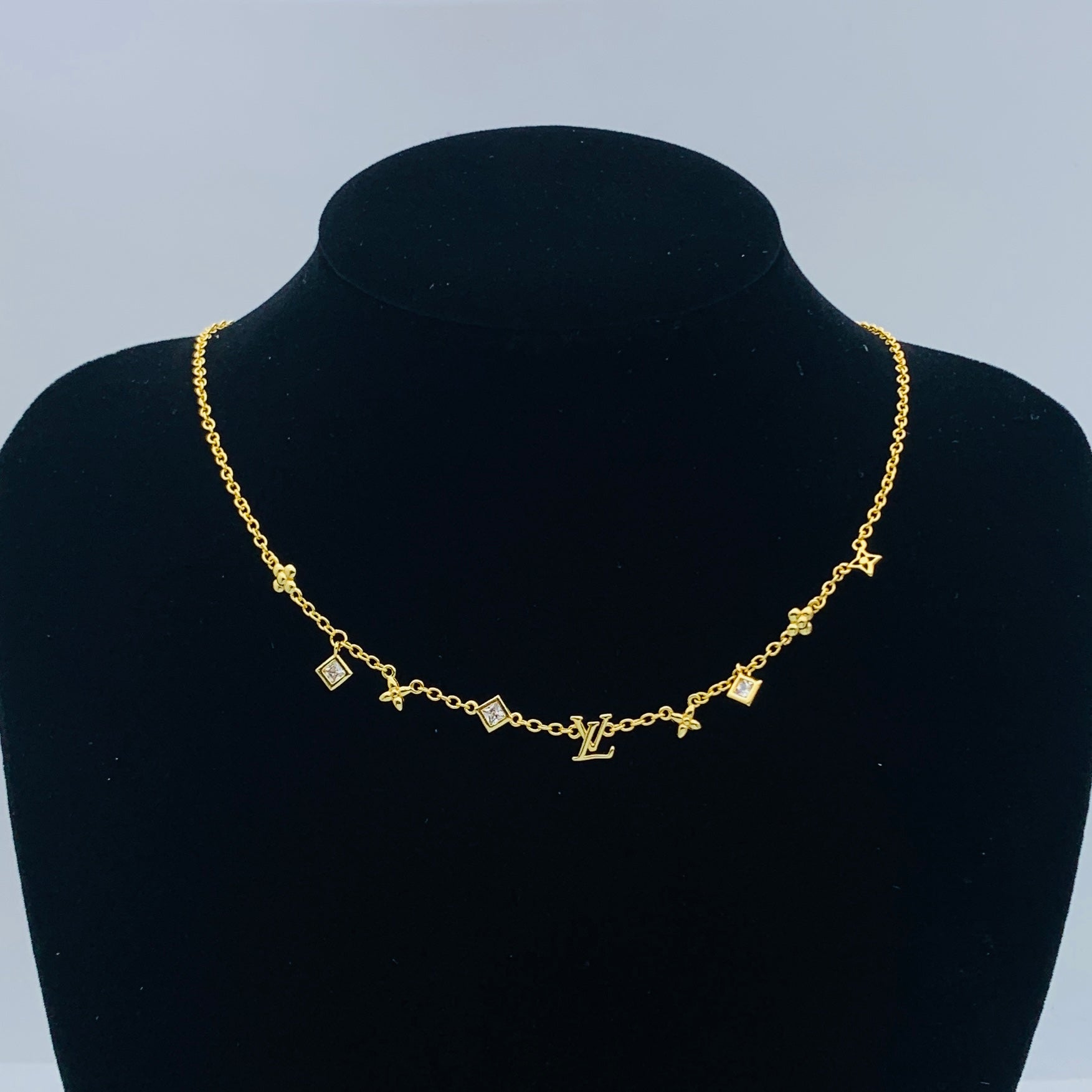 LuxluxHouse Low Price And High Quality Accessories Louis Vuitton