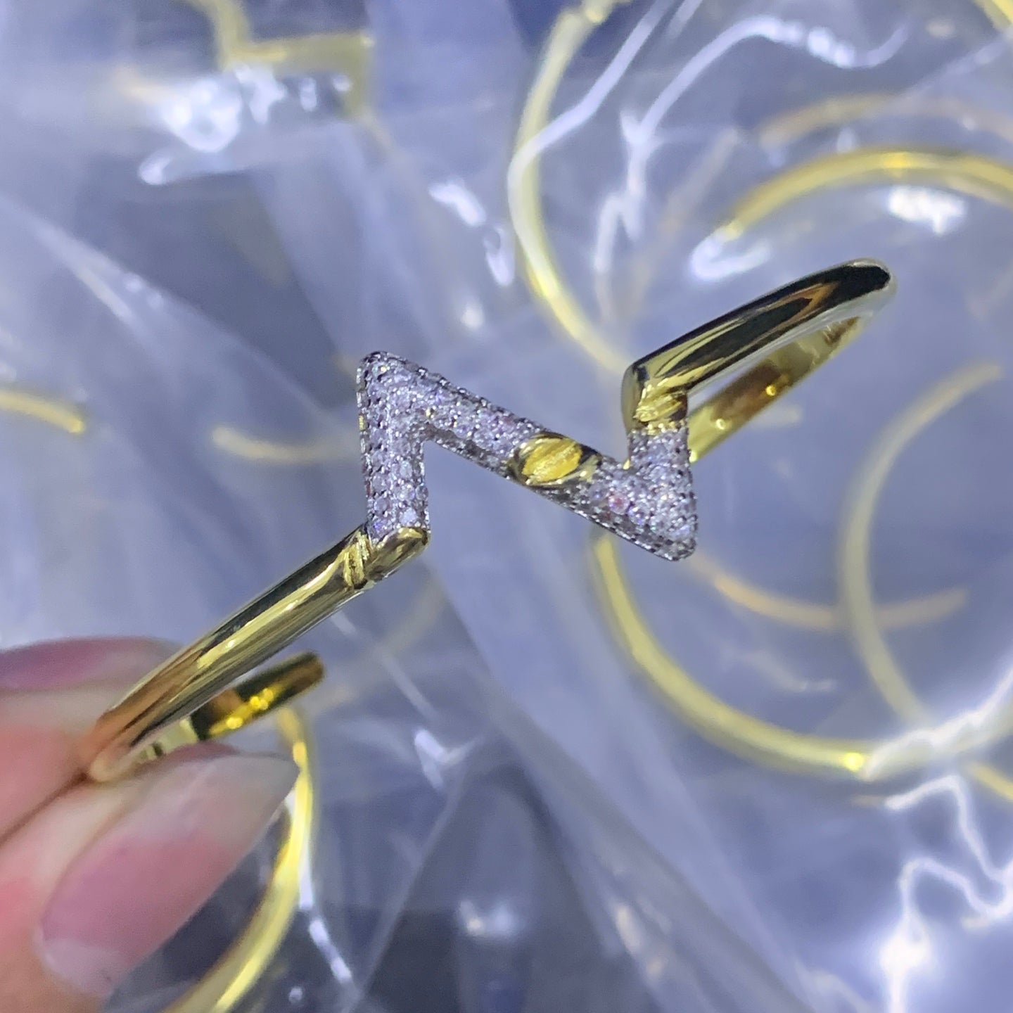 LuxluxHouse Low Price And High Quality Accessories Louis Vuitton