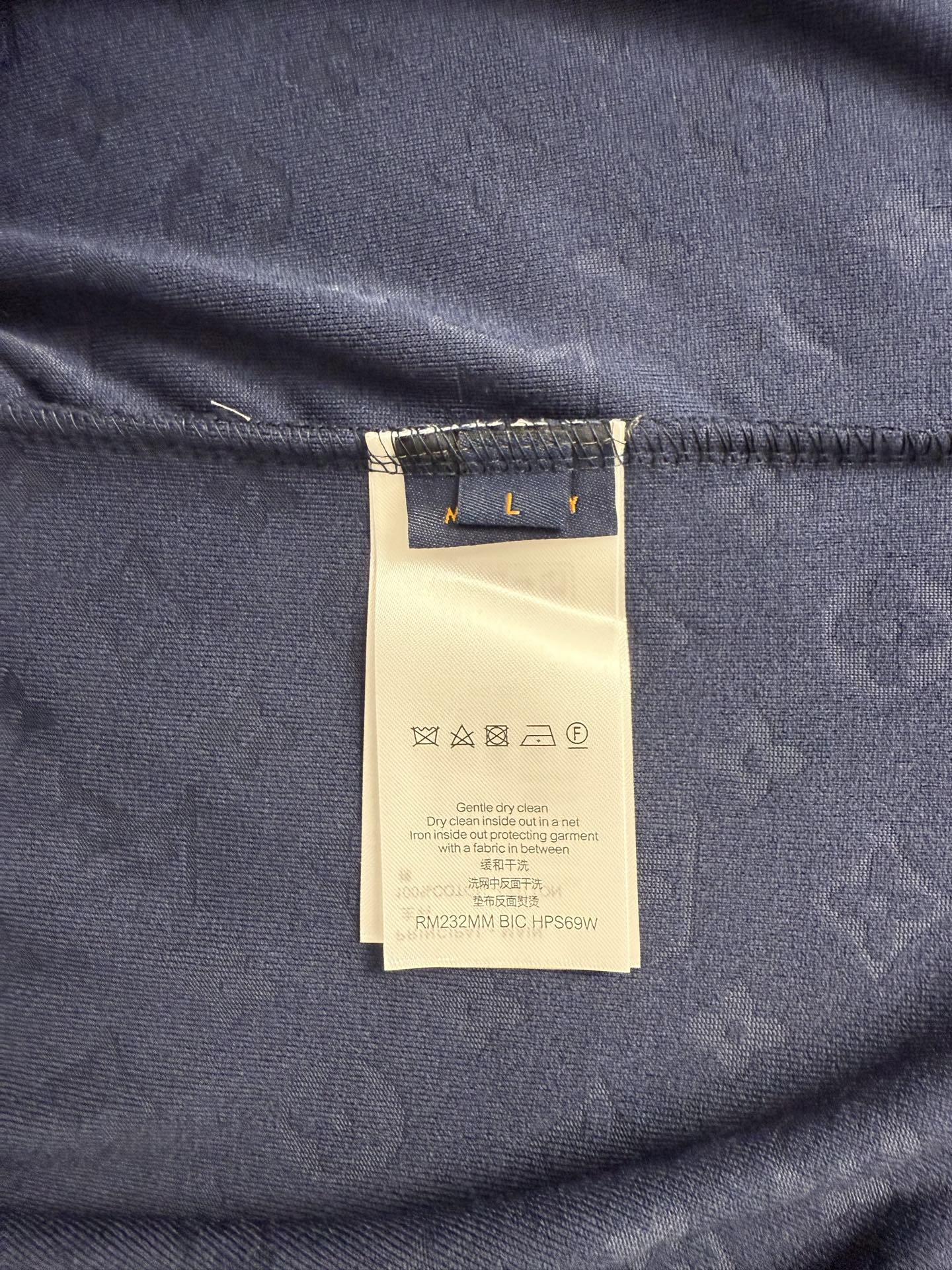 LuxluxHouse Best Quality Clothes T-shirt Louis Vuitton