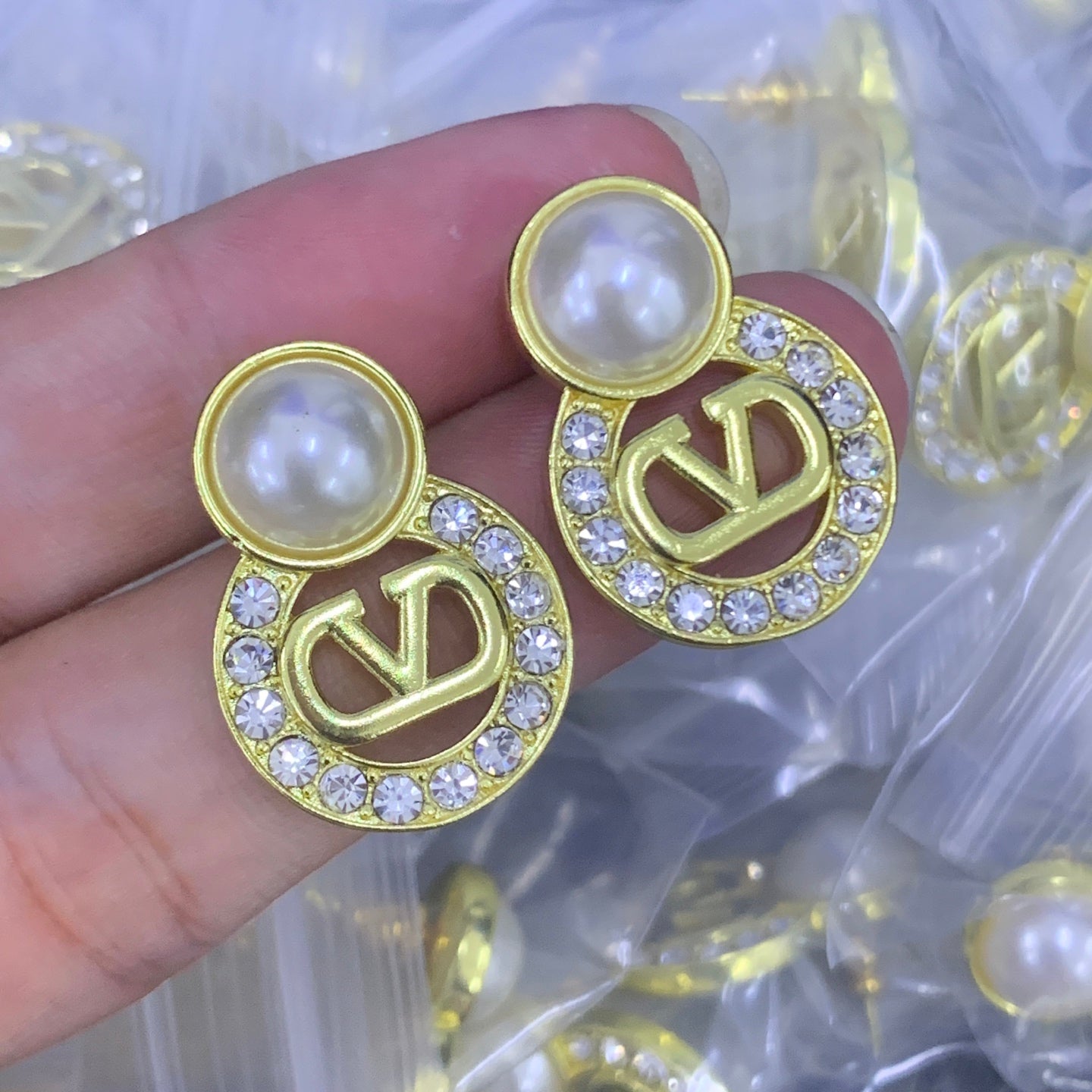 LuxluxHouse Low Price And High Quality Accessories Valentino