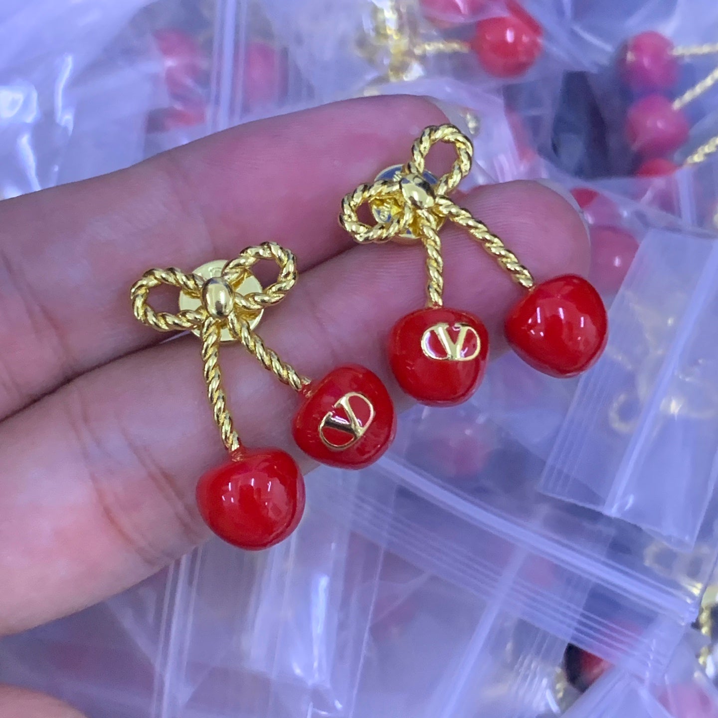 LuxluxHouse Low Price And High Quality Accessories Valentino