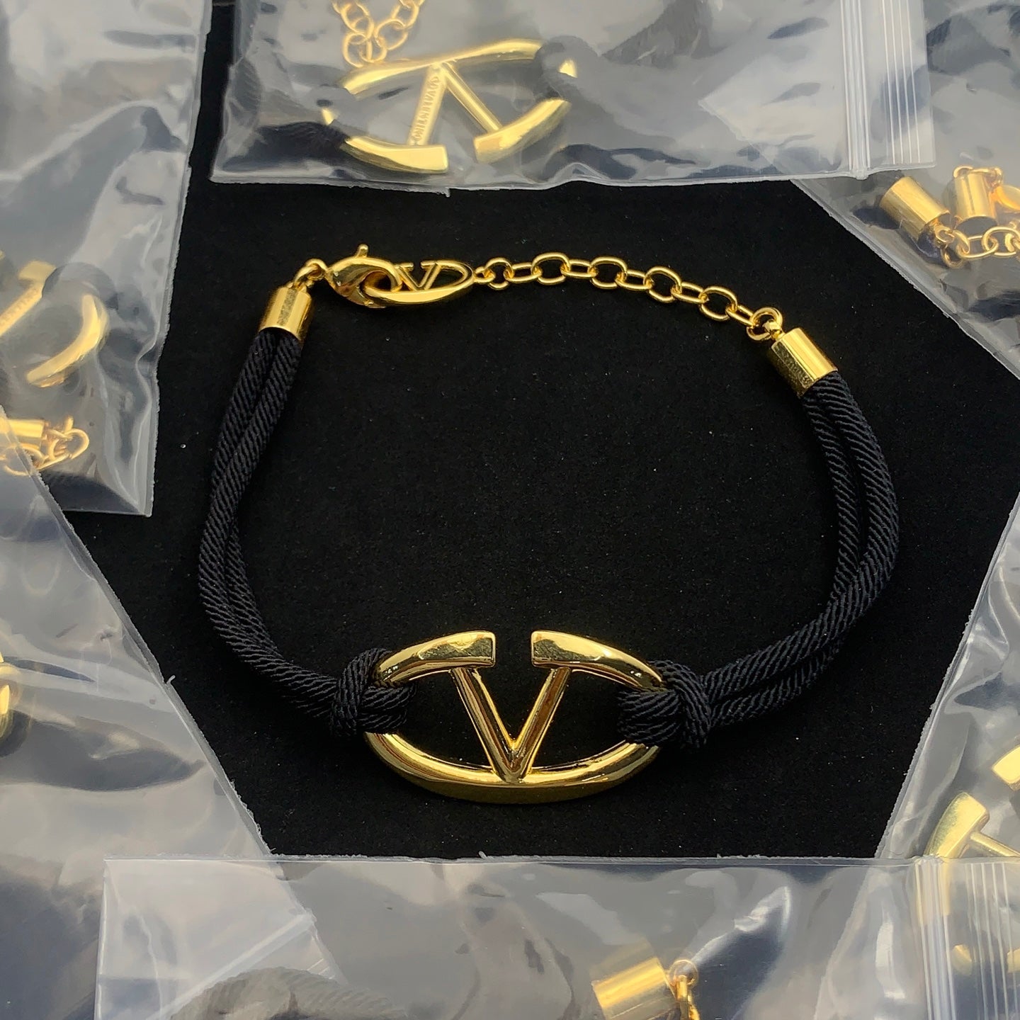 LuxluxHouse Low Price And High Quality Accessories Valentino