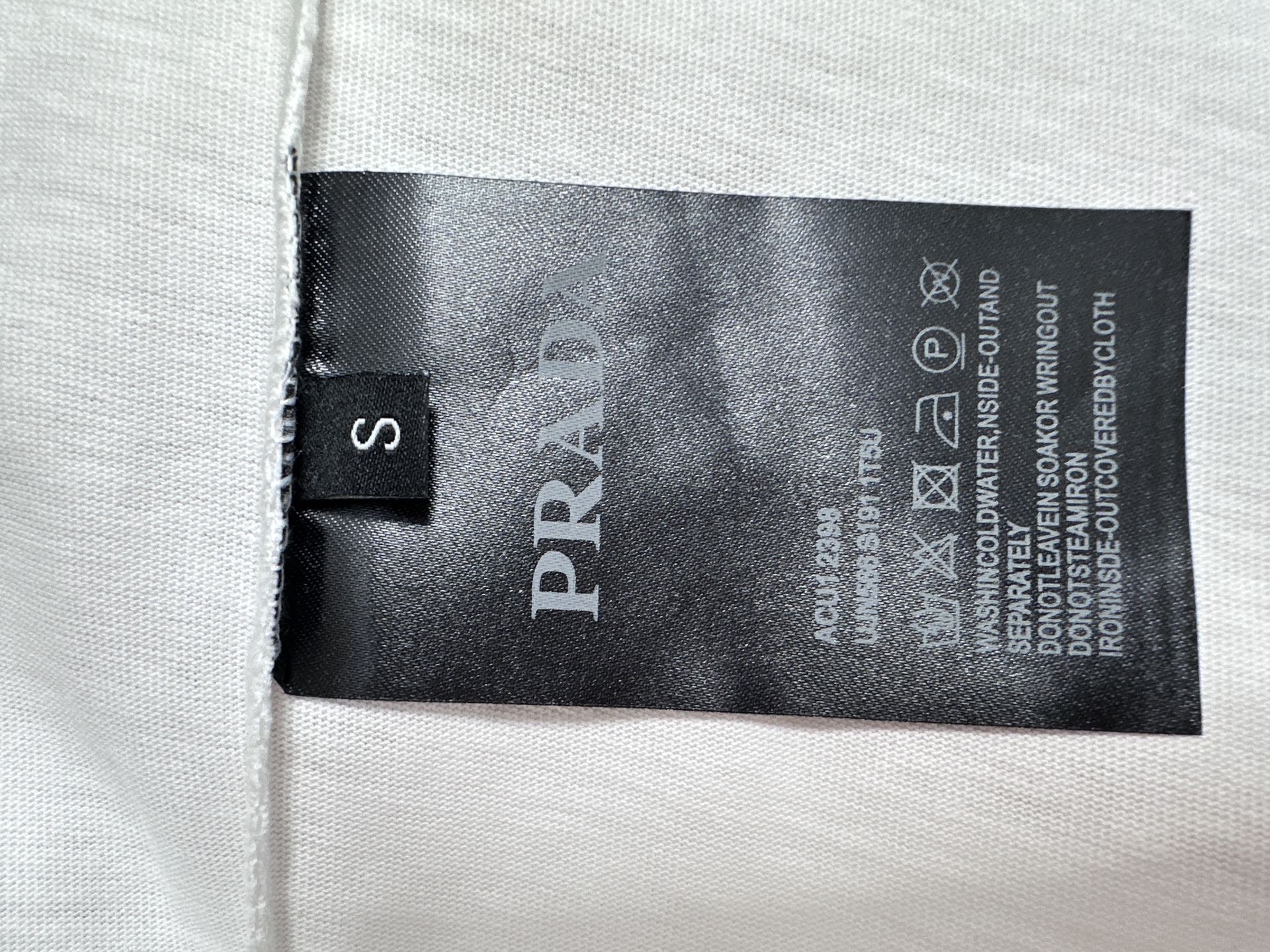 LuxluxHouse Best Quality Clothes T-shirt Prada