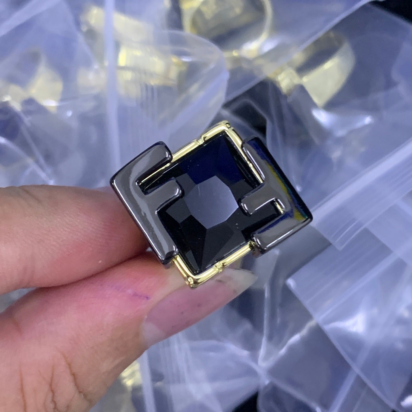 LuxluxHouse Low Price And High Quality Accessories Versace