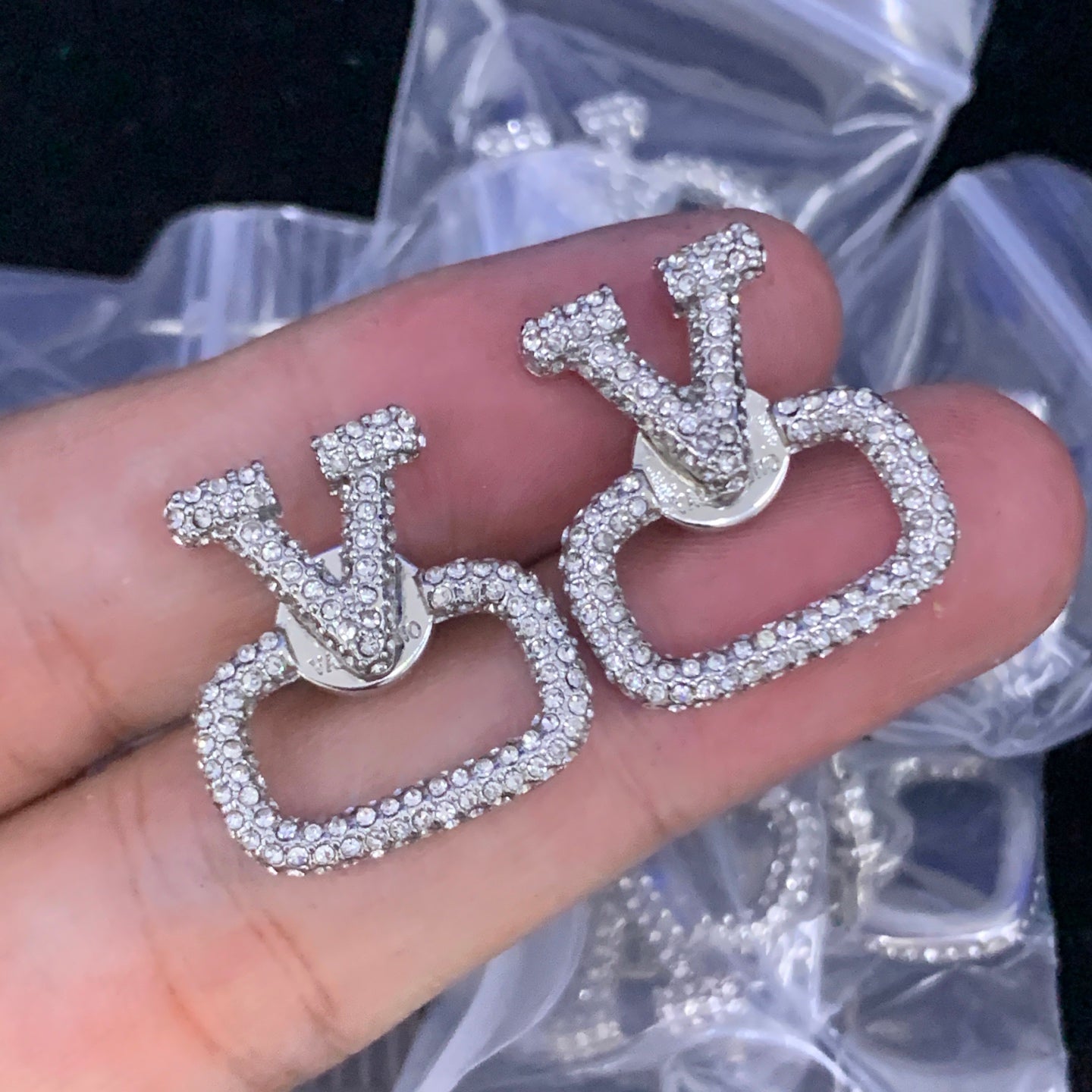 LuxluxHouse Low Price And High Quality Accessories Valentino