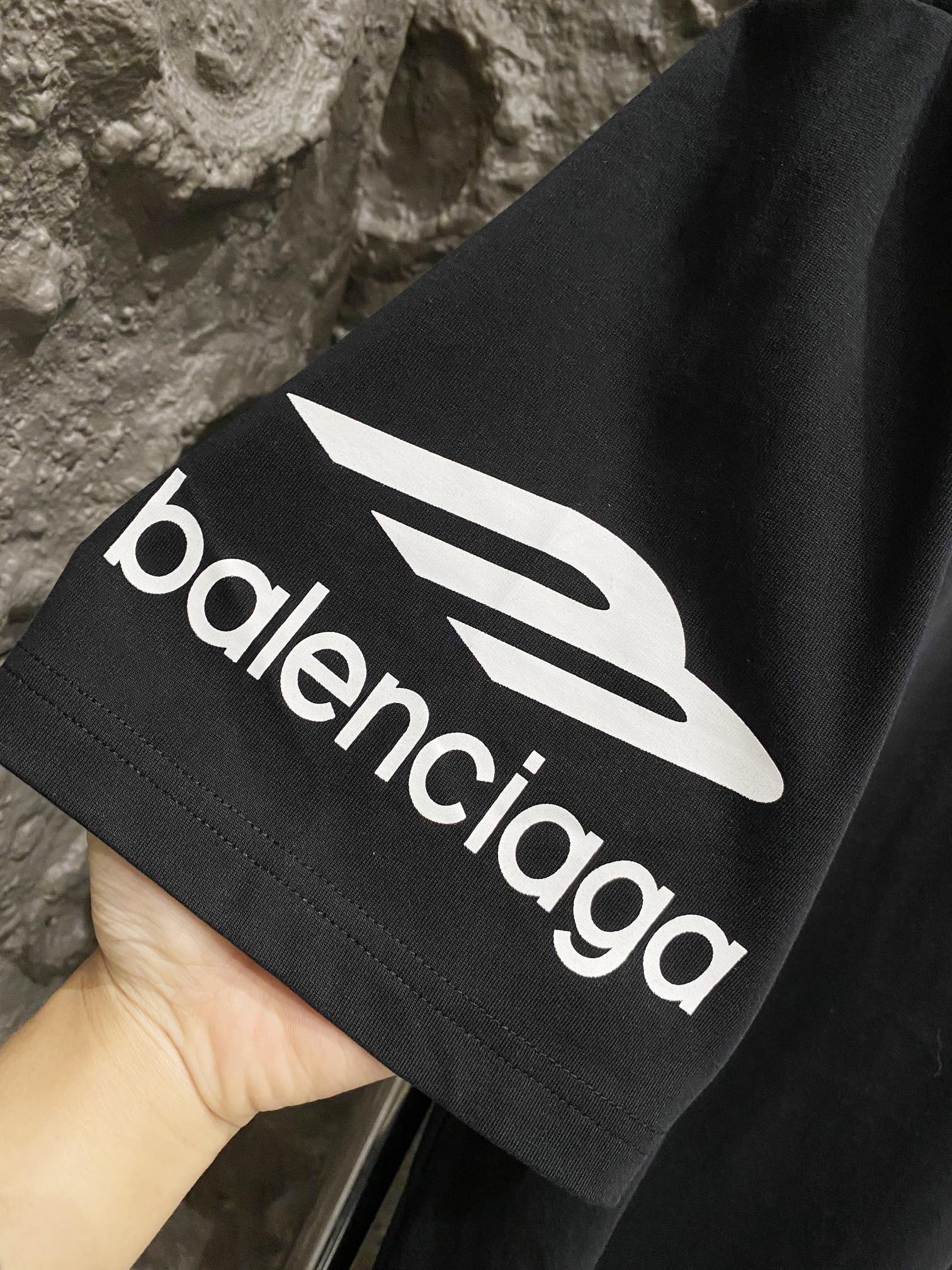 LuxluxHouse Best Quality Clothes Balenciaga T-shirt