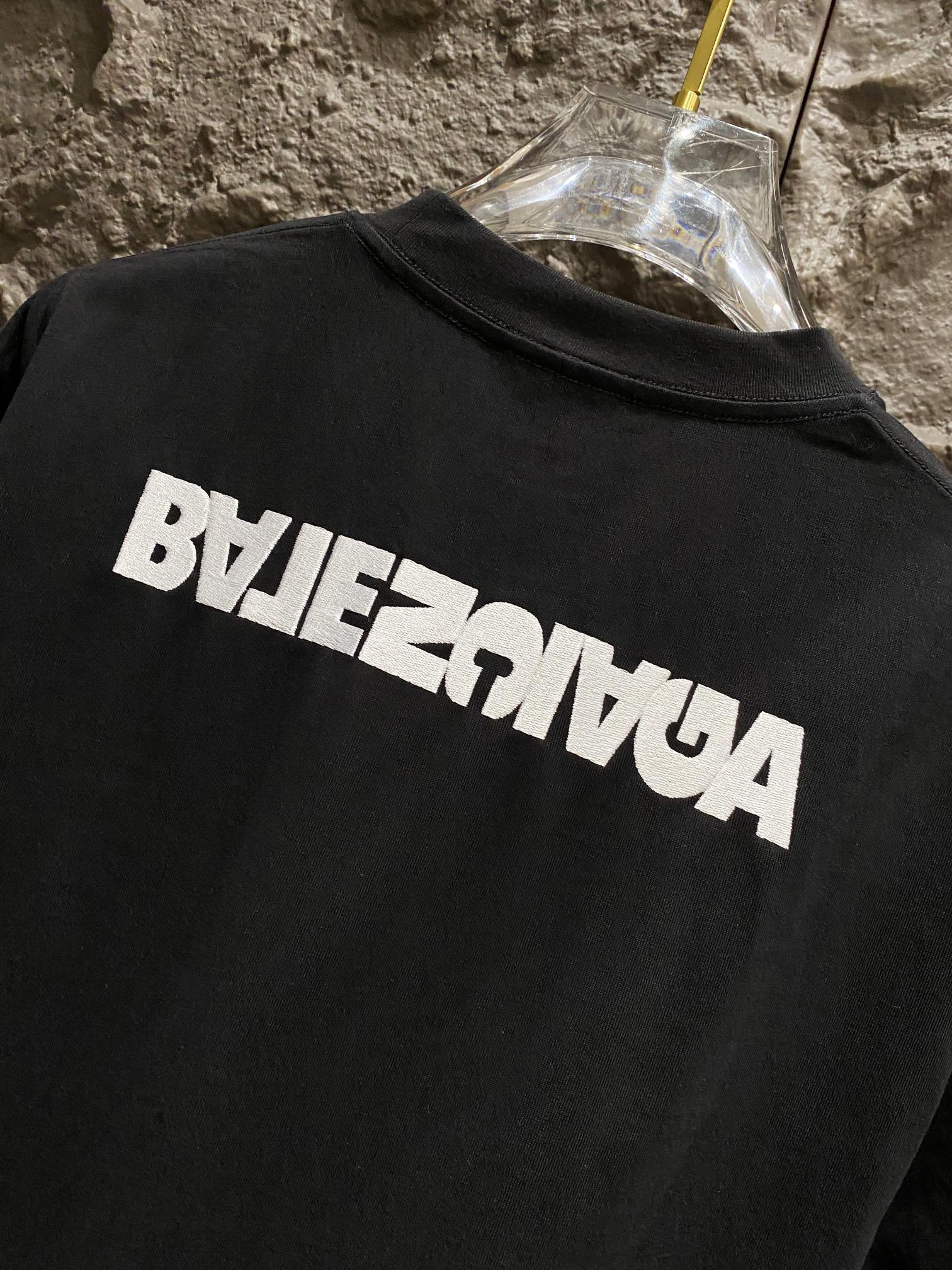 LuxluxHouse Best Quality Clothes Balenciaga T-shirt