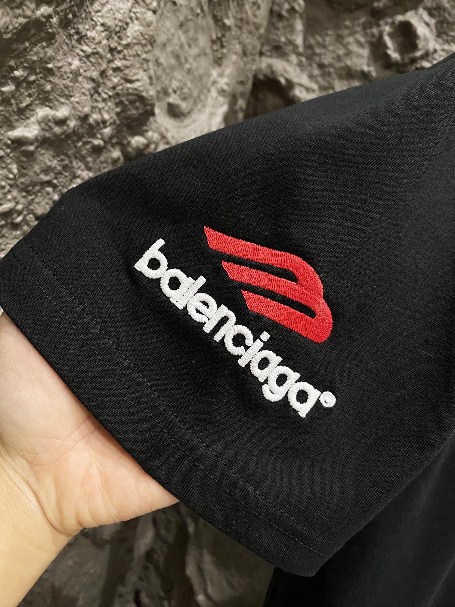 LuxluxHouse Best Quality Clothes Balenciaga T-shirt