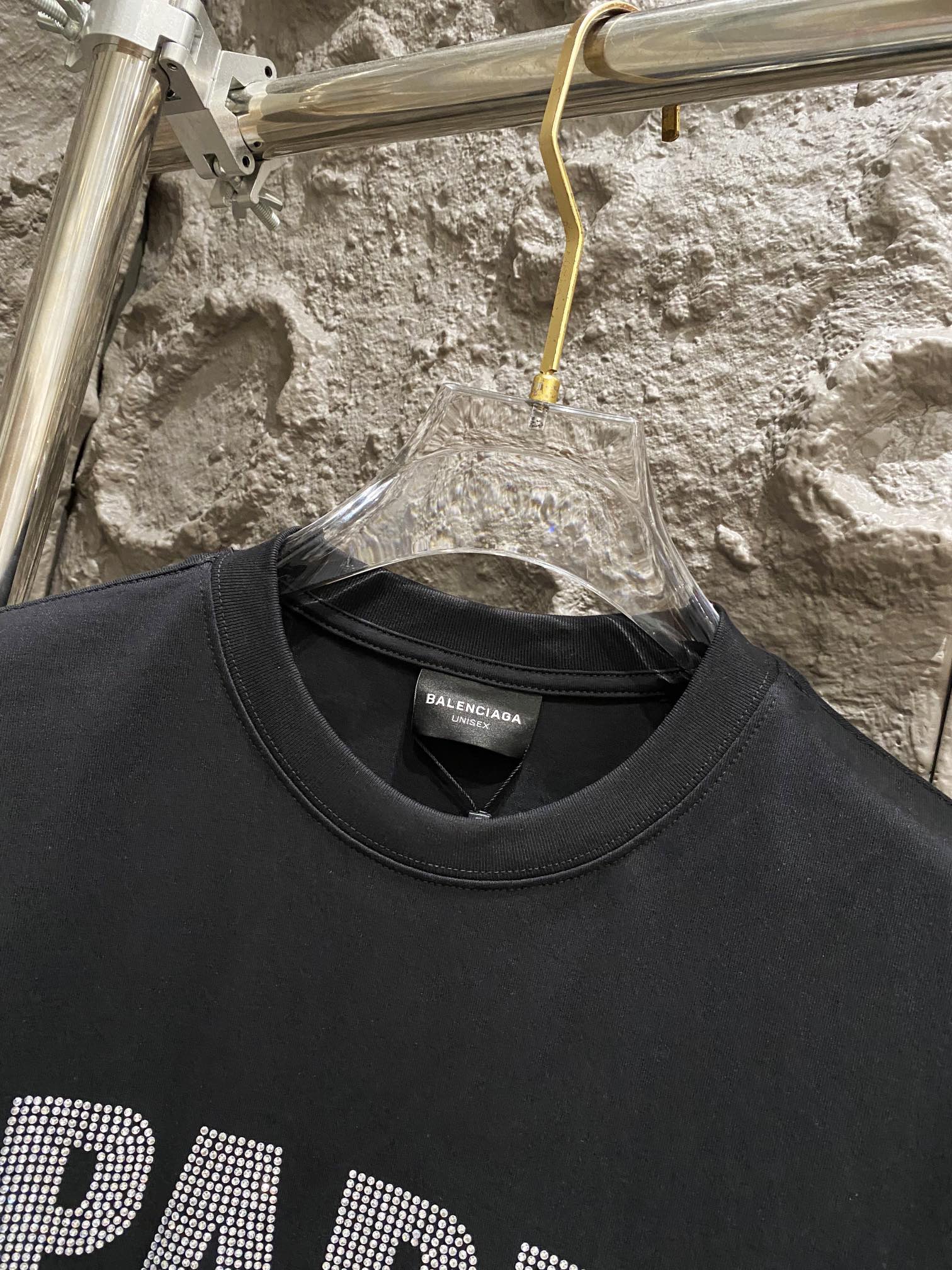 LuxluxHouse Best Quality Clothes Balenciaga T-shirt