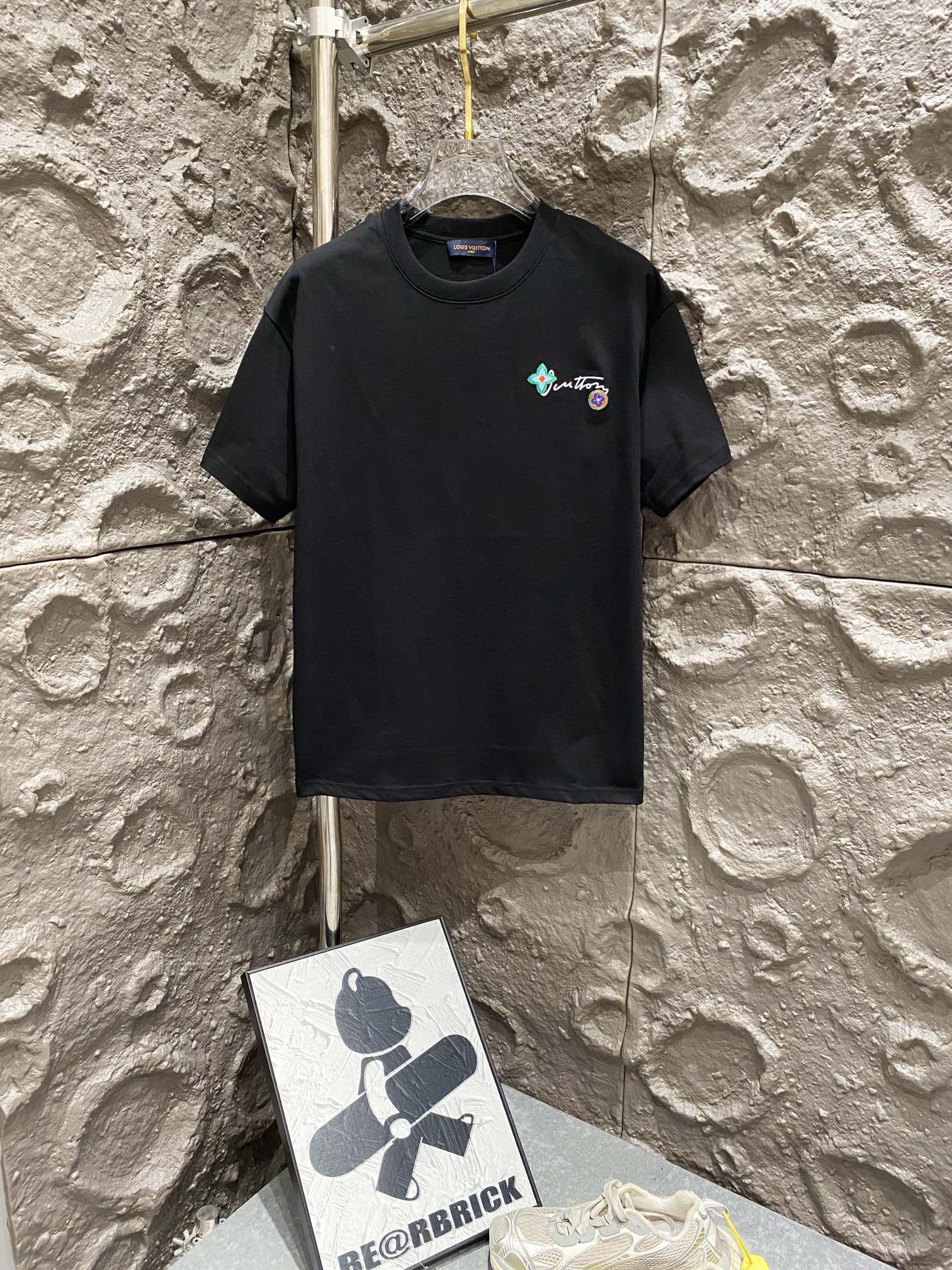 LuxluxHouse Best Quality Clothes T-shirt Louis Vuitton