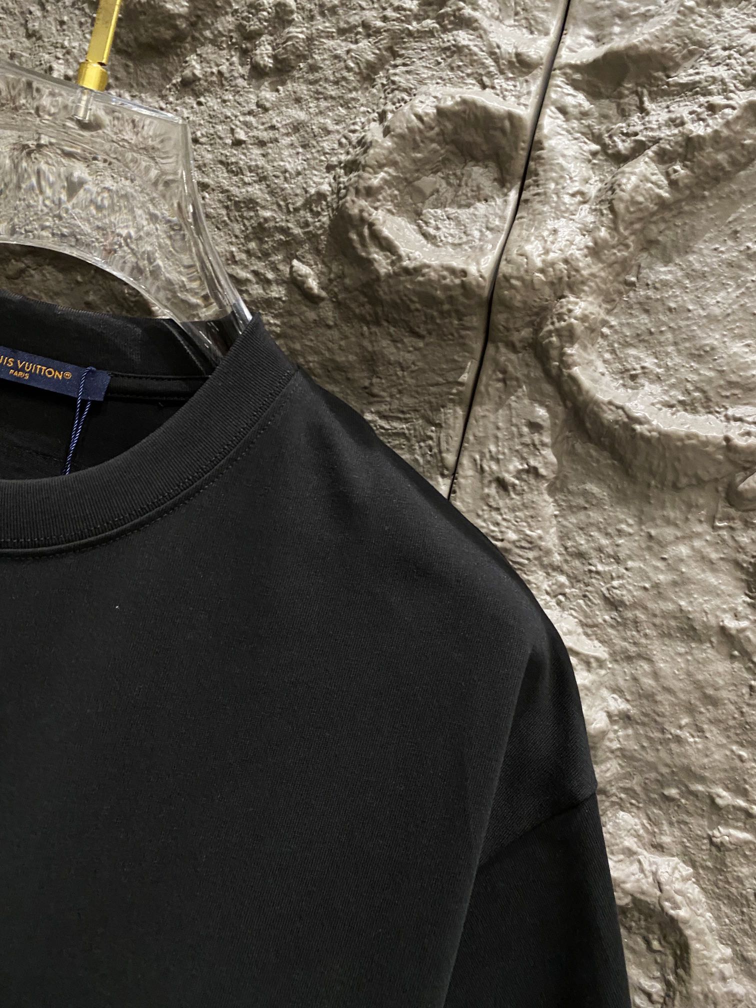 LuxluxHouse Best Quality Clothes T-shirt Louis Vuitton