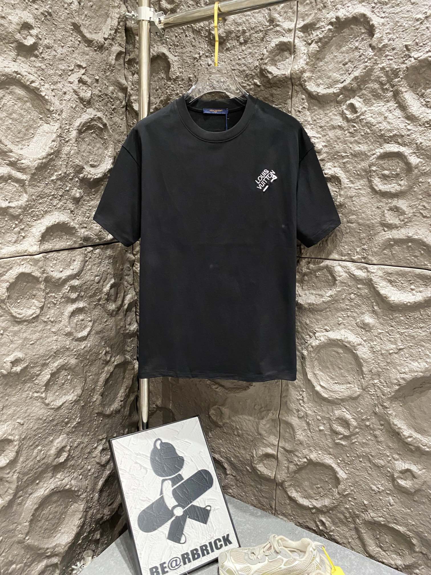 LuxluxHouse Best Quality Clothes T-shirt Louis Vuitton