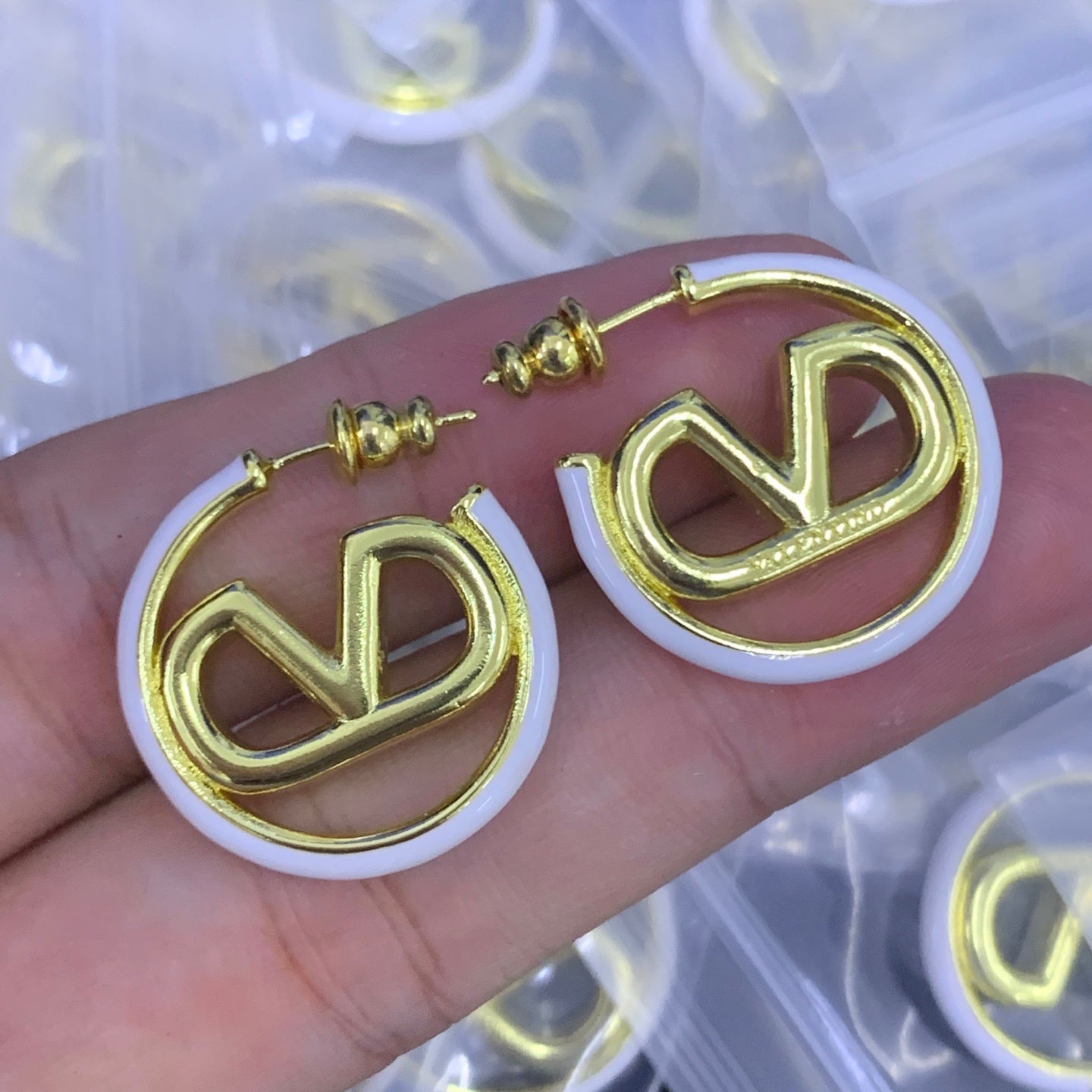 LuxluxHouse Low Price And High Quality Accessories Valentino