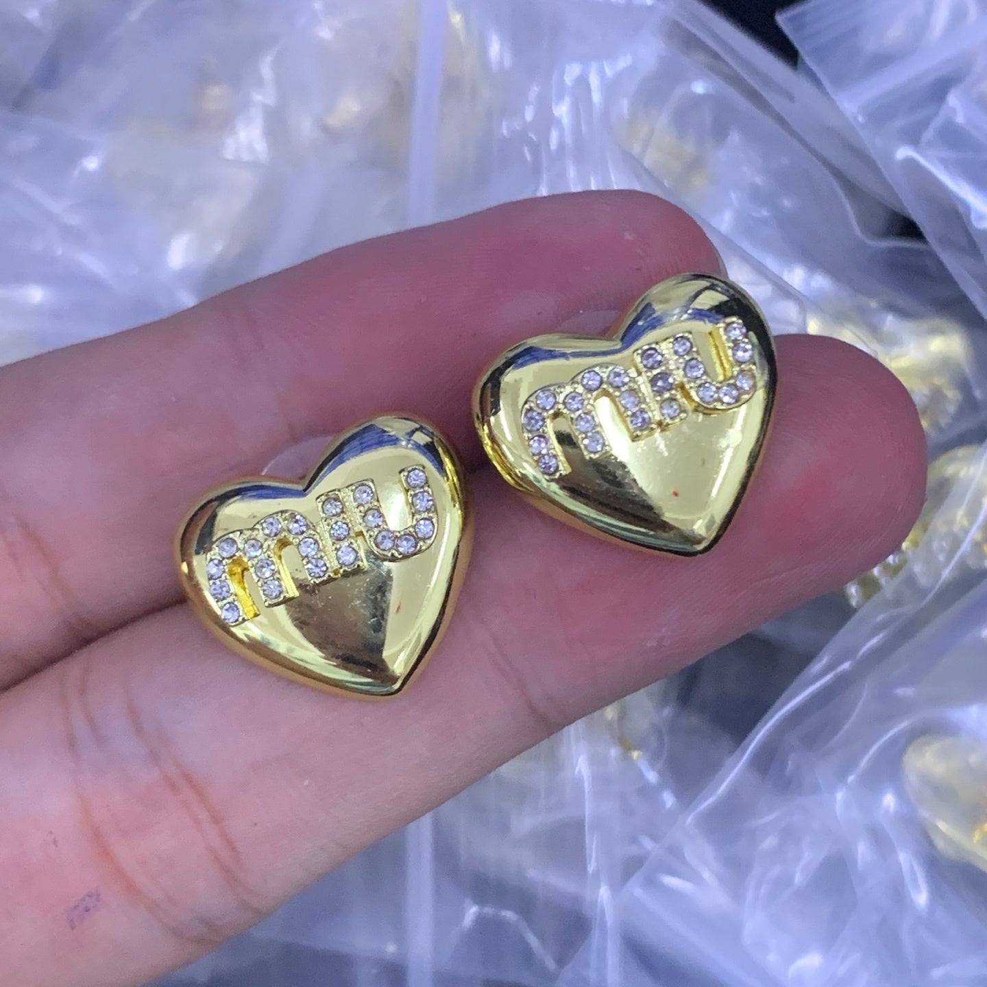 LuxluxHouse Low Price And High Quality Accessories Miu Miu