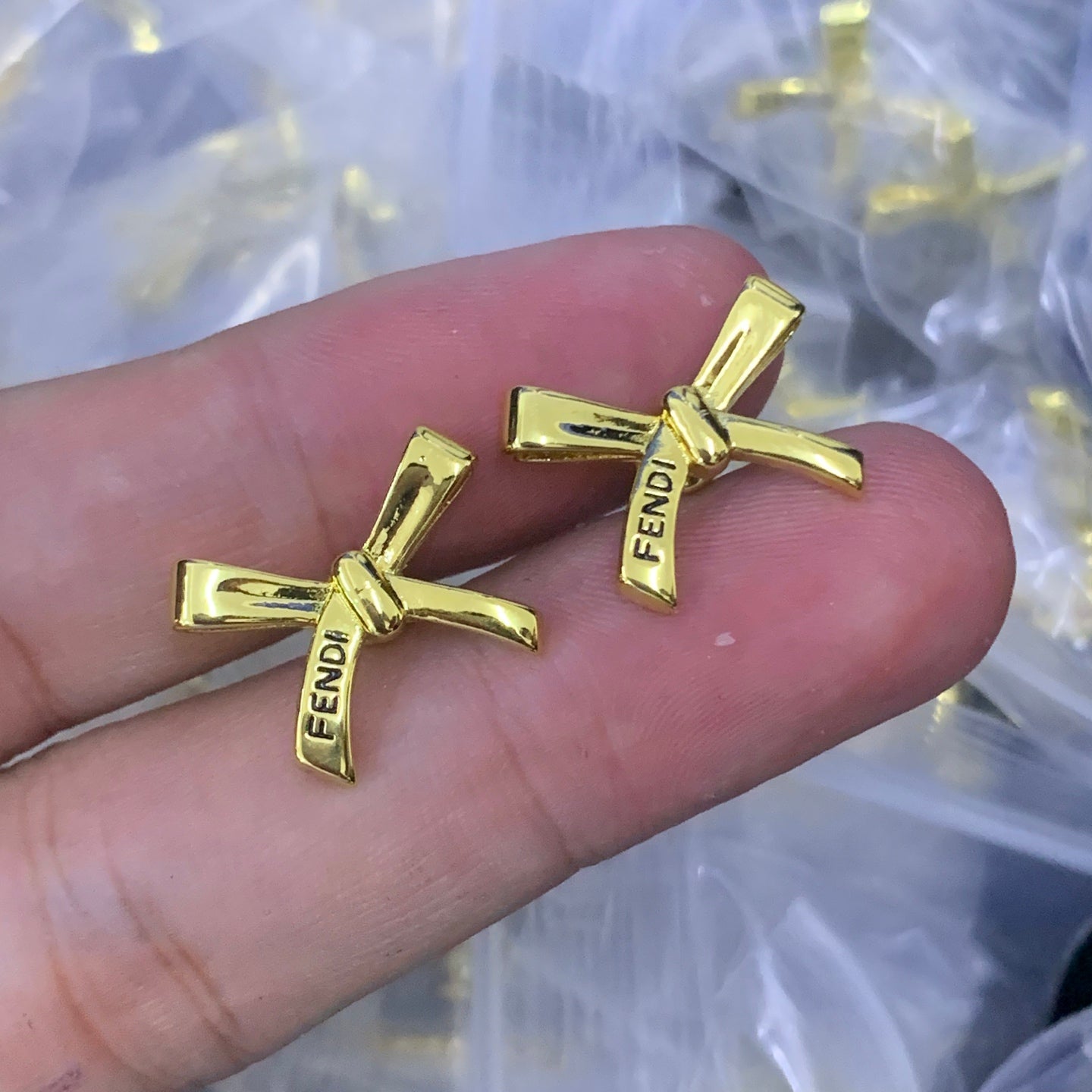 LuxluxHouse Low Price And High Quality Accessories Fendi