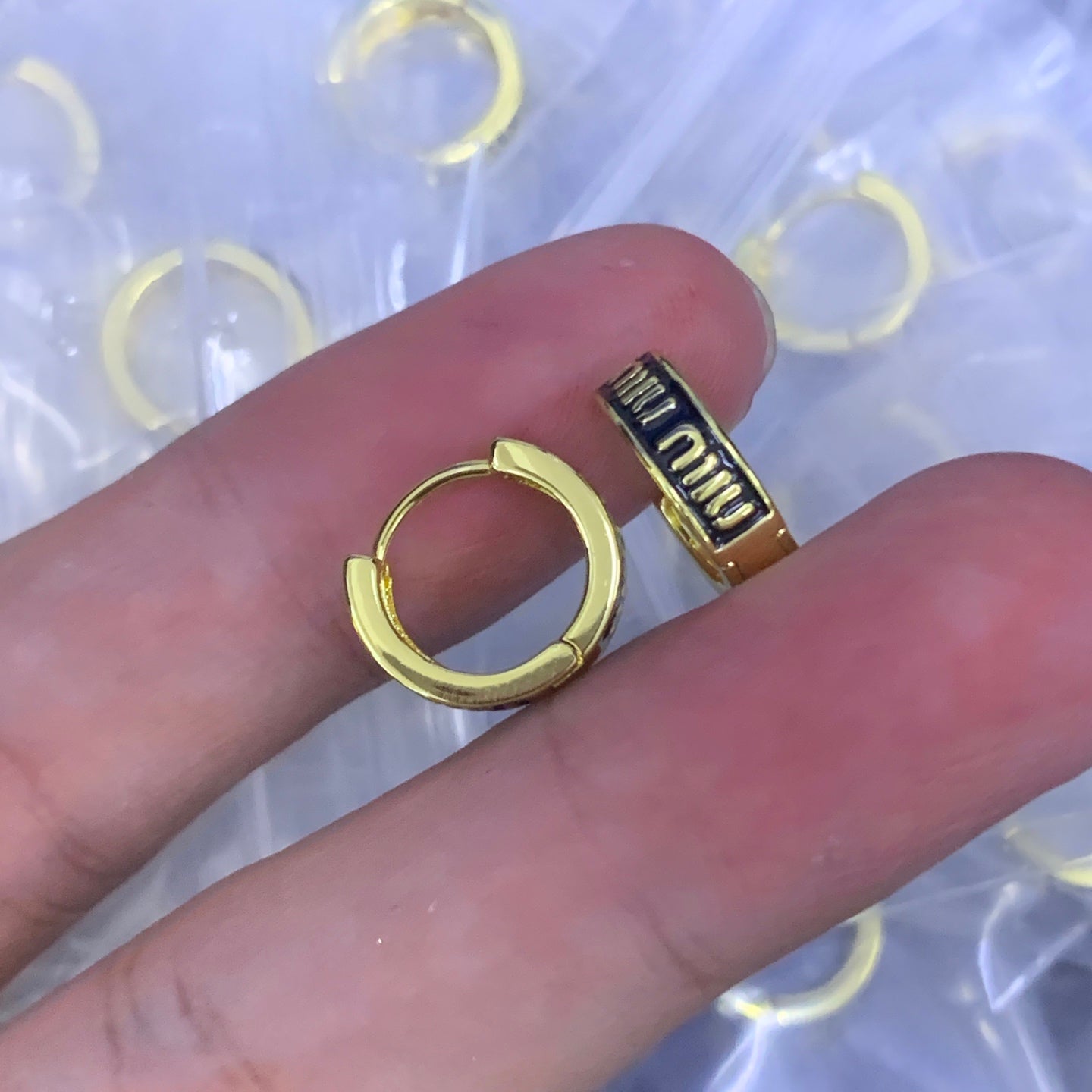 LuxluxHouse Low Price And High Quality Accessories Miu Miu