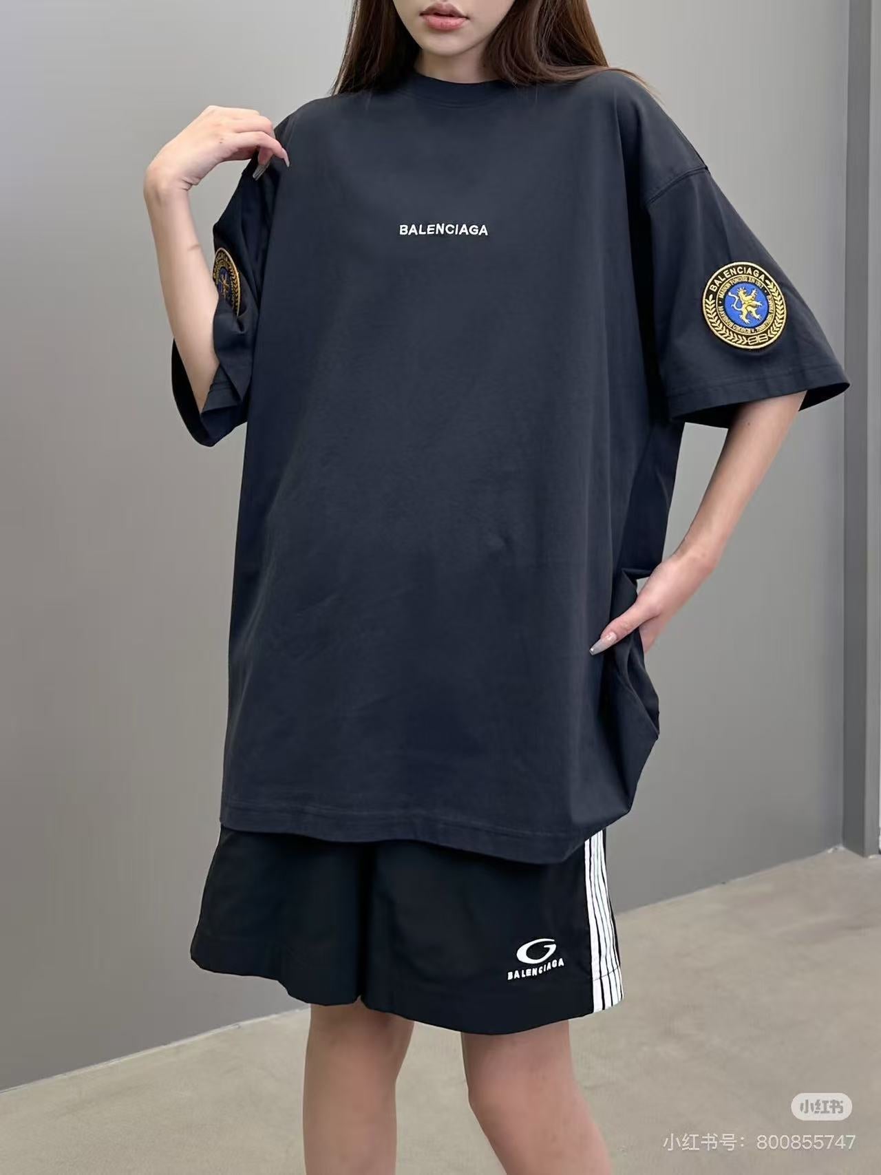 LuxluxHouse Best Quality Clothes Balenciaga T-shirt