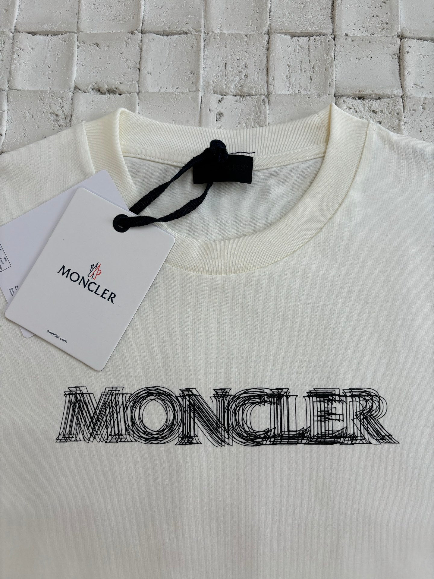 LuxluxHouse Best Quality Clothes T-shirt Moncler