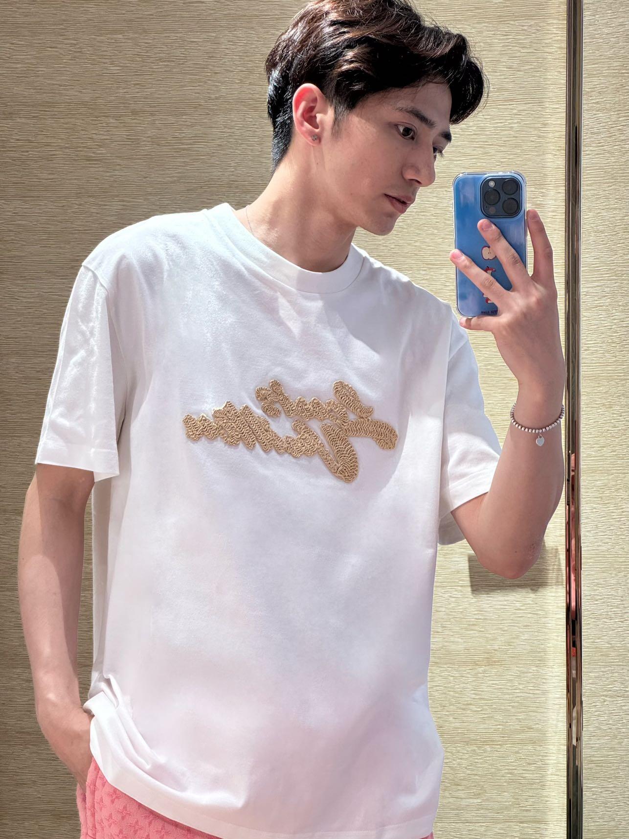 LuxluxHouse Best Quality Clothes T-shirt Louis Vuitton