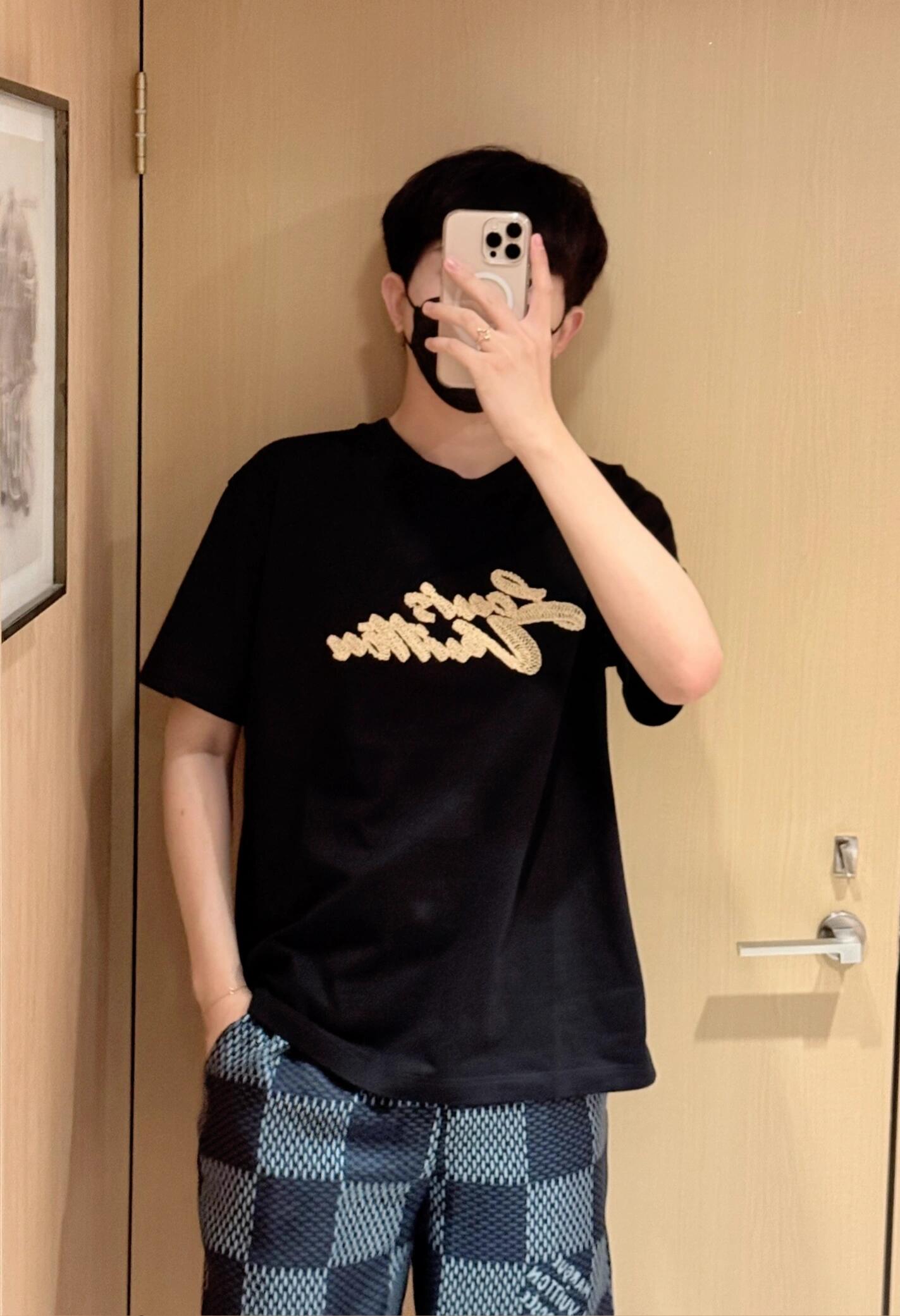 LuxluxHouse Best Quality Clothes T-shirt Louis Vuitton