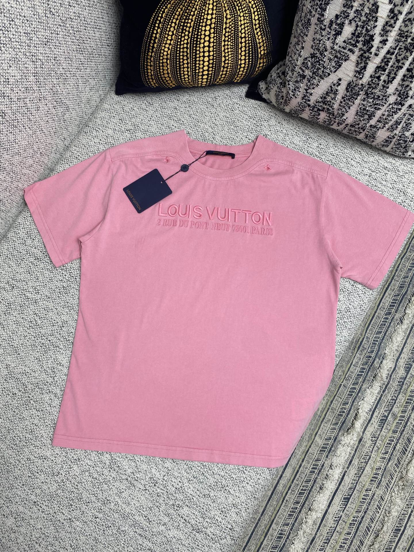 LuxluxHouse Best Quality Clothes T-shirt Louis Vuitton