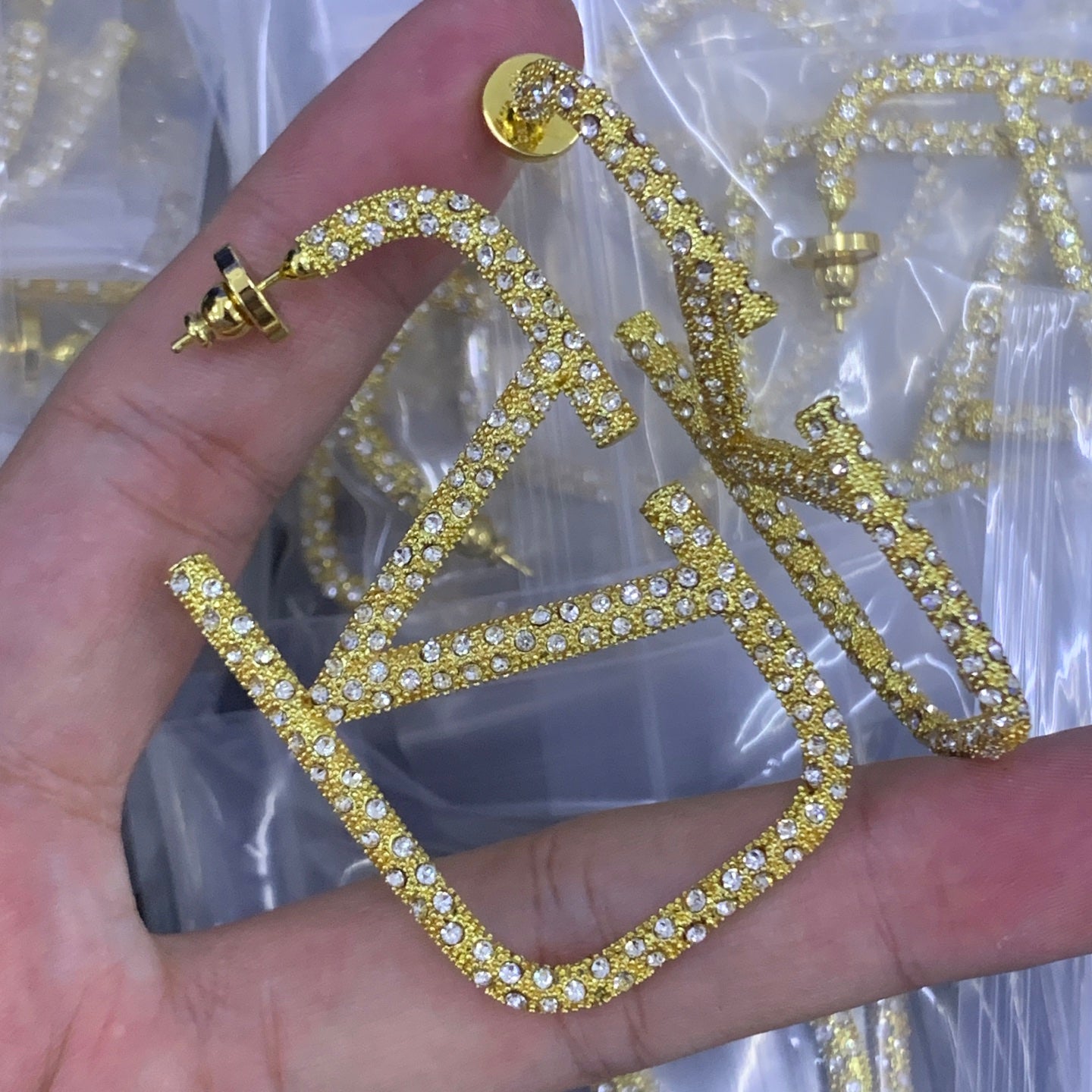 LuxluxHouse Low Price And High Quality Accessories Valentino