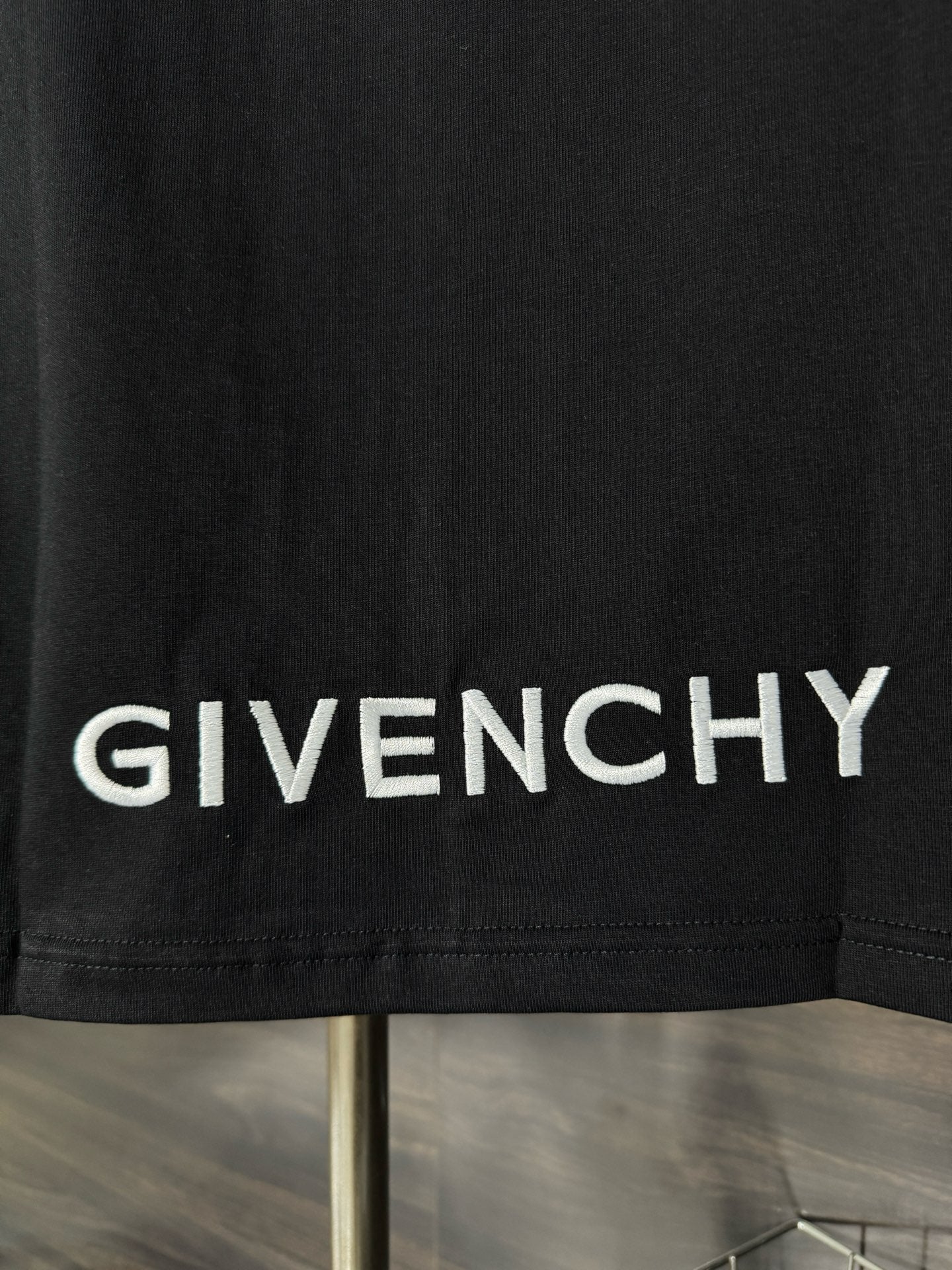 LuxluxHouse Best Quality Clothes Givenchy T-shirt