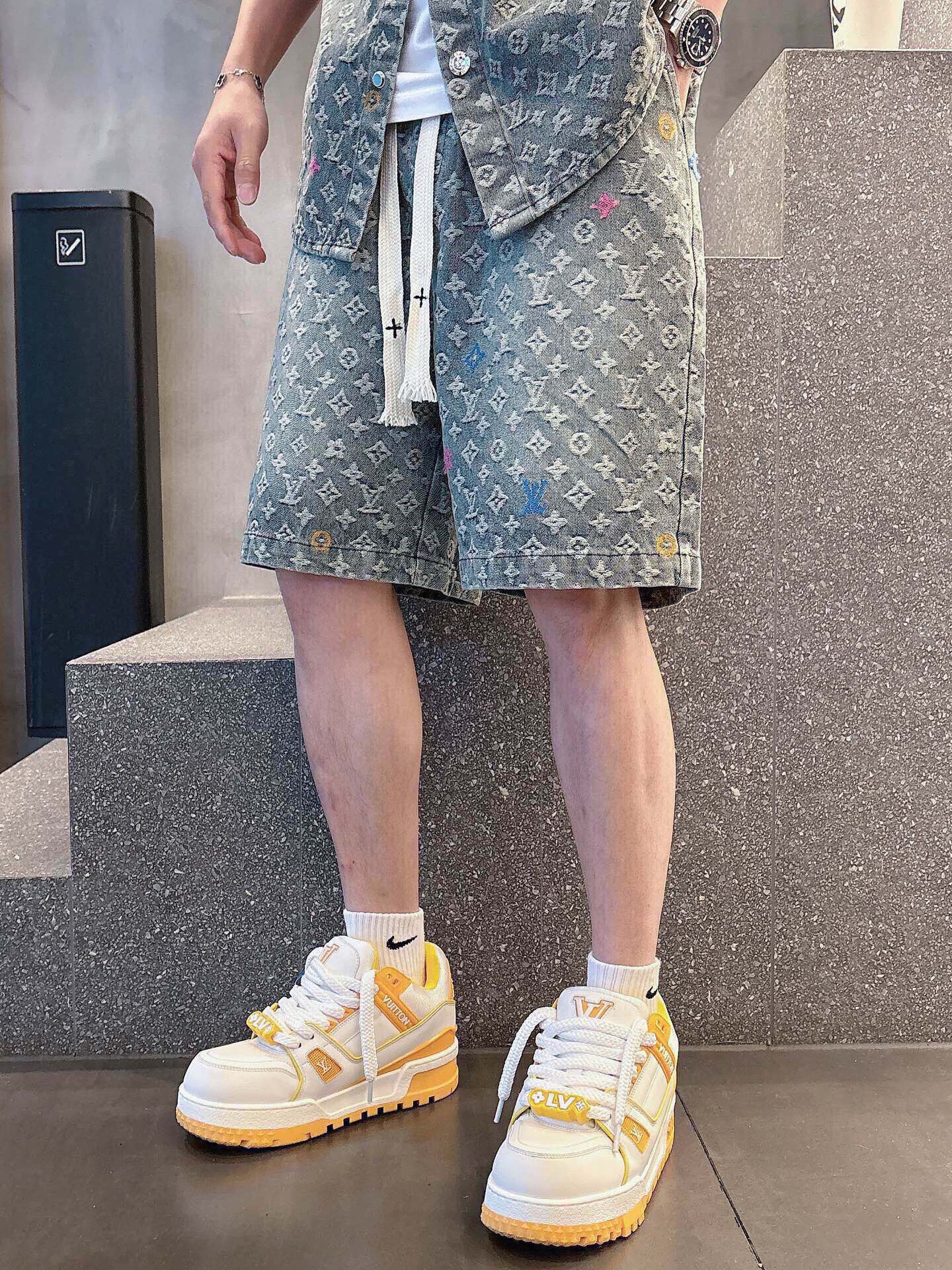 LuxluxHouse Best Quality Clothes T-shirt Louis Vuitton