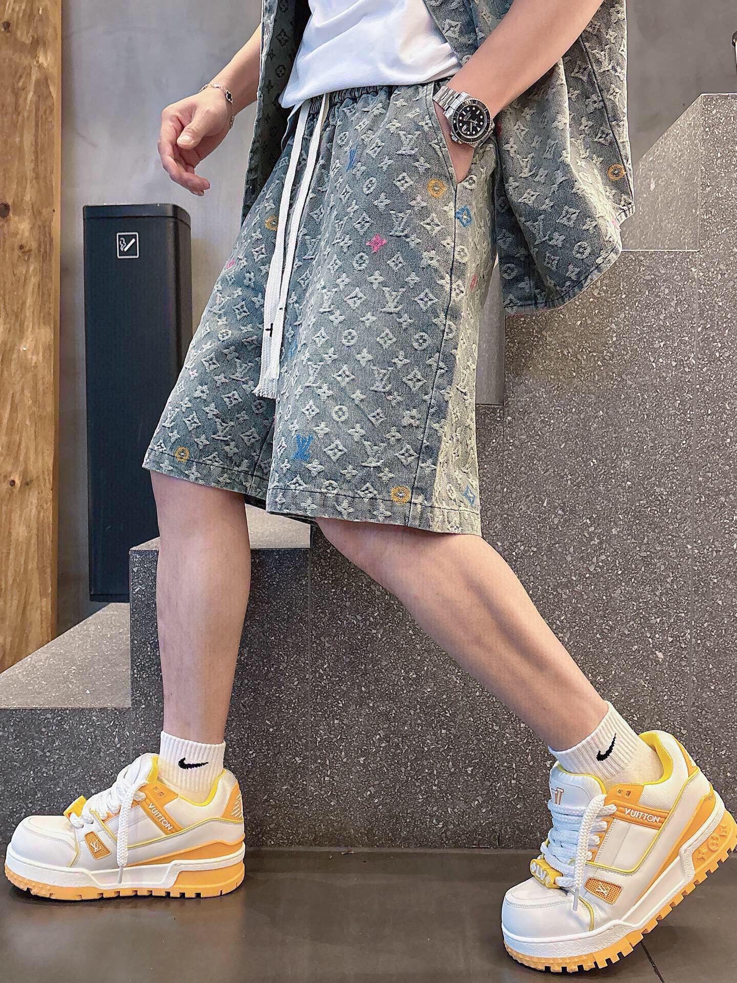 LuxluxHouse Best Quality Clothes T-shirt Louis Vuitton